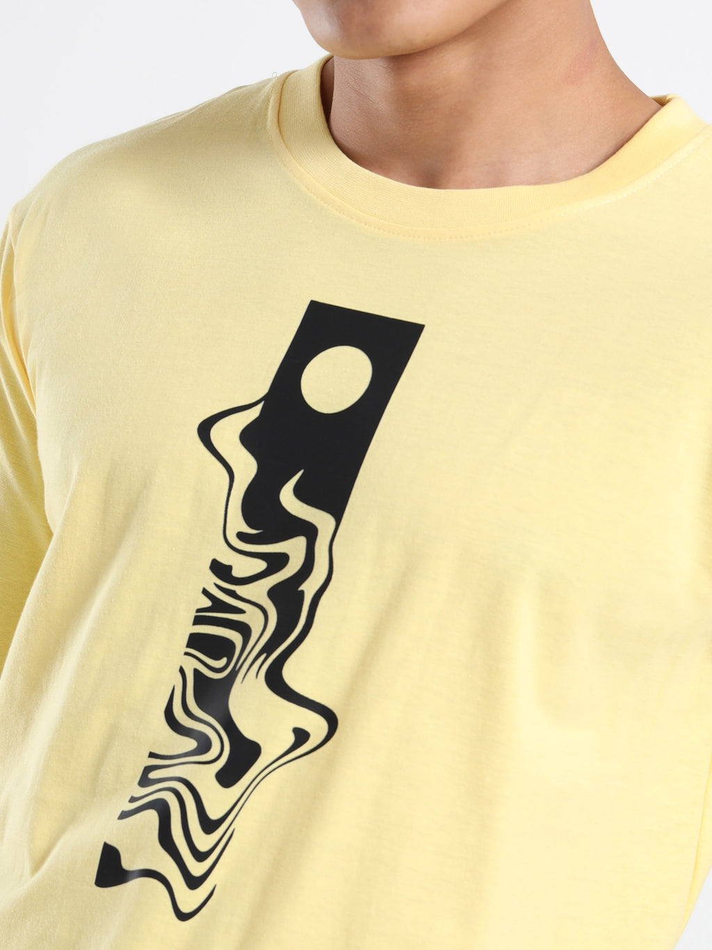 Men's Light Yellow Abstract Liquid Graphic T-Shirt