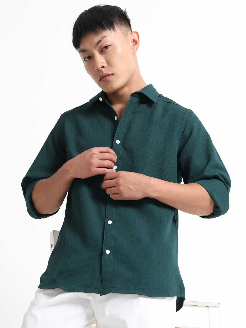 Men’s Green Textured Casual Button-Down Shirt