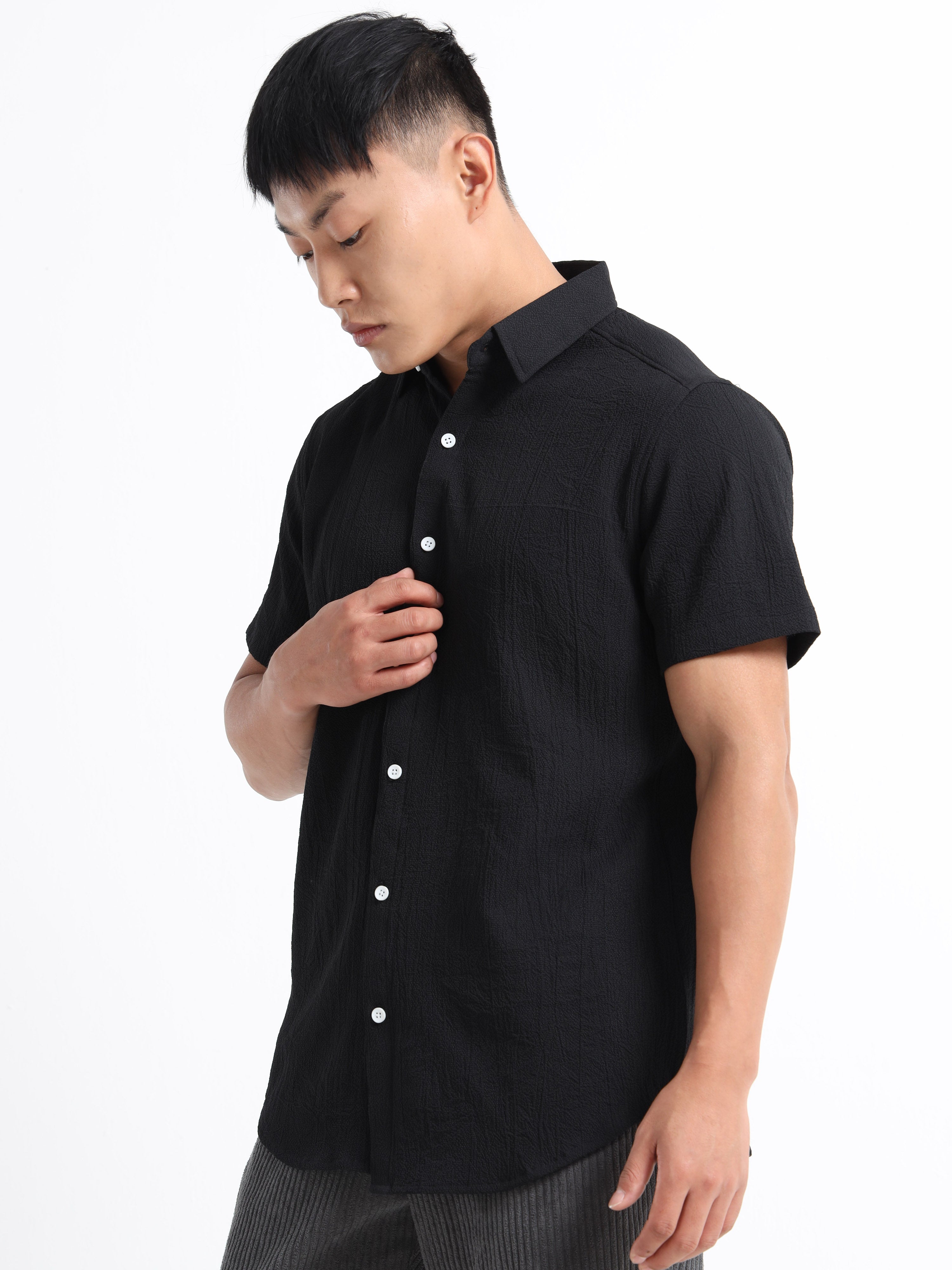Men's Black Crinkled Textured Short Sleeve Casual Shirt