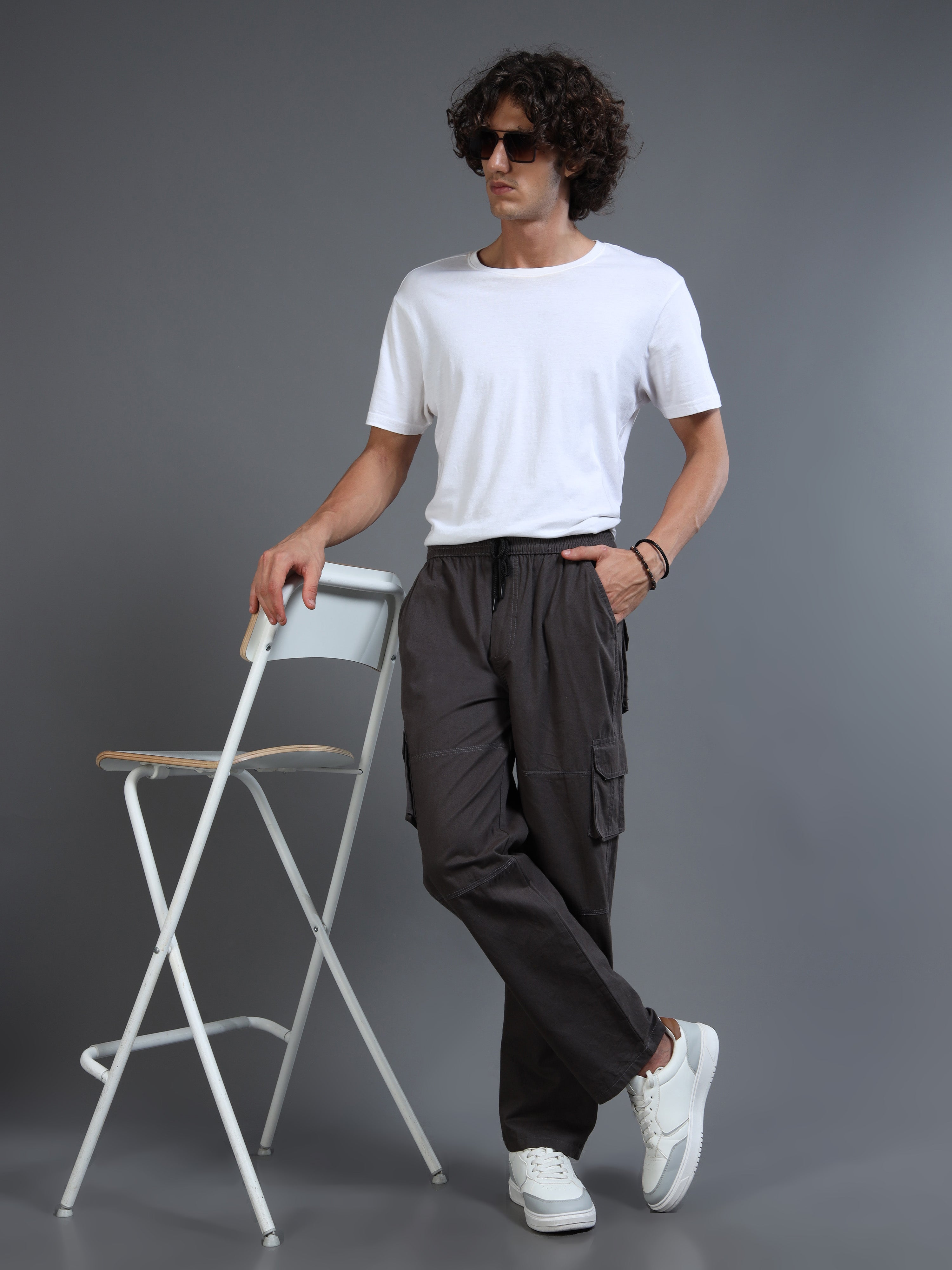 Men's Charcoal Grey Straight-Leg Cargo Pants