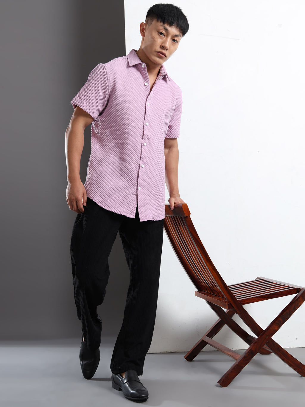 Men's Lavender Geometric Textured Short Sleeve Casual Shirt