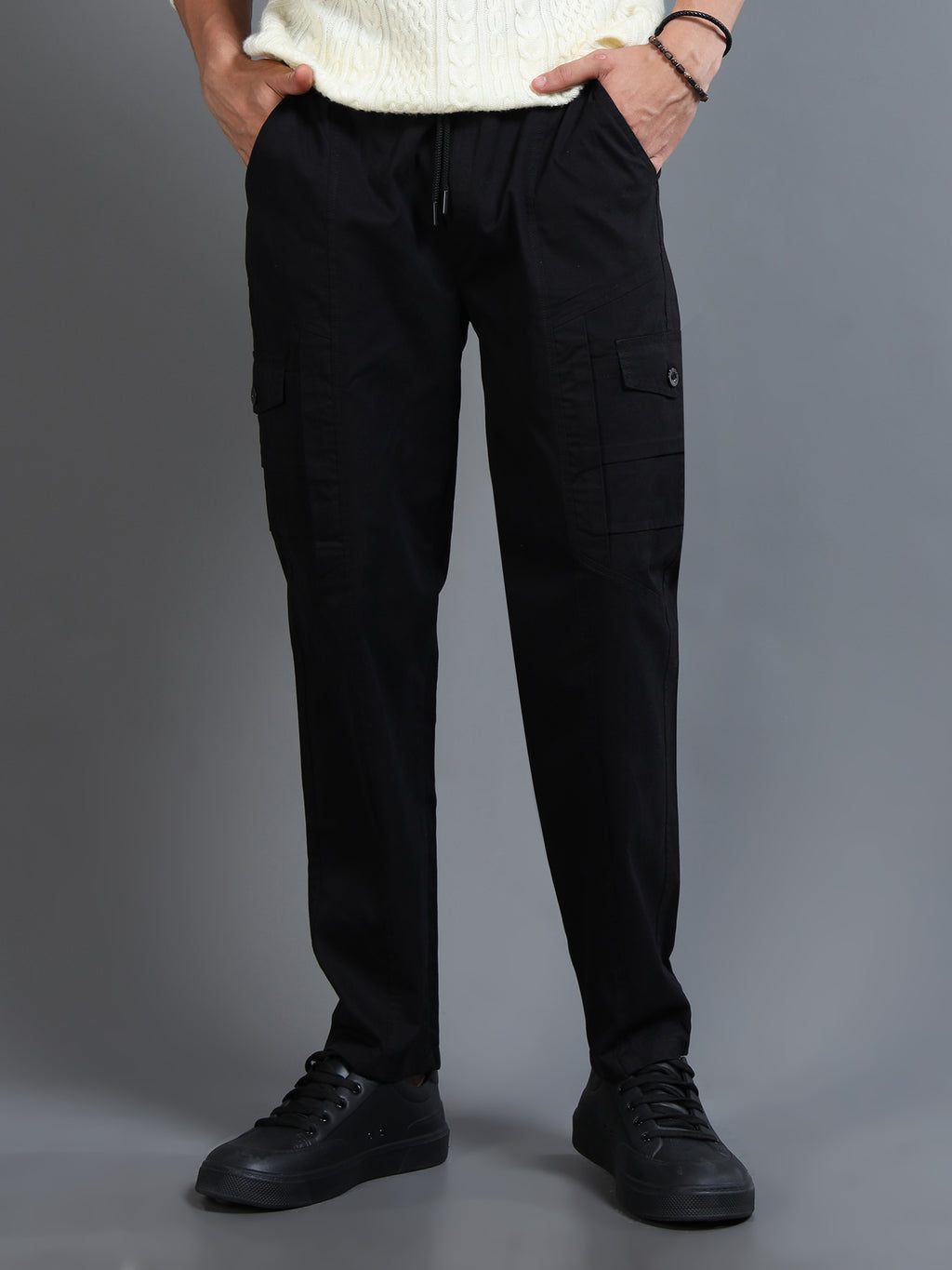 Men Slim Fit Black Cargo Trousers