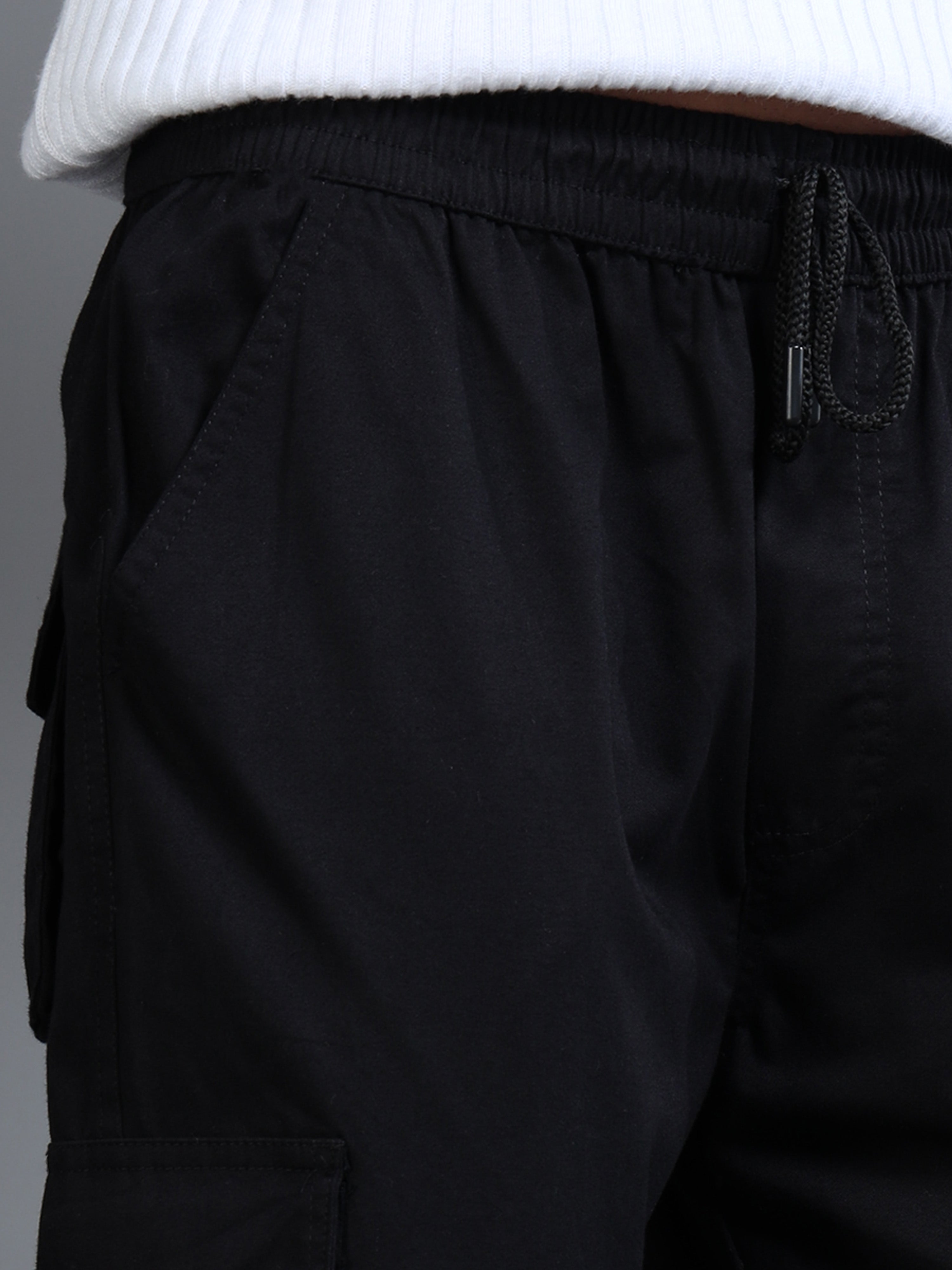 Men's Black Straight-Leg Cargo Pants