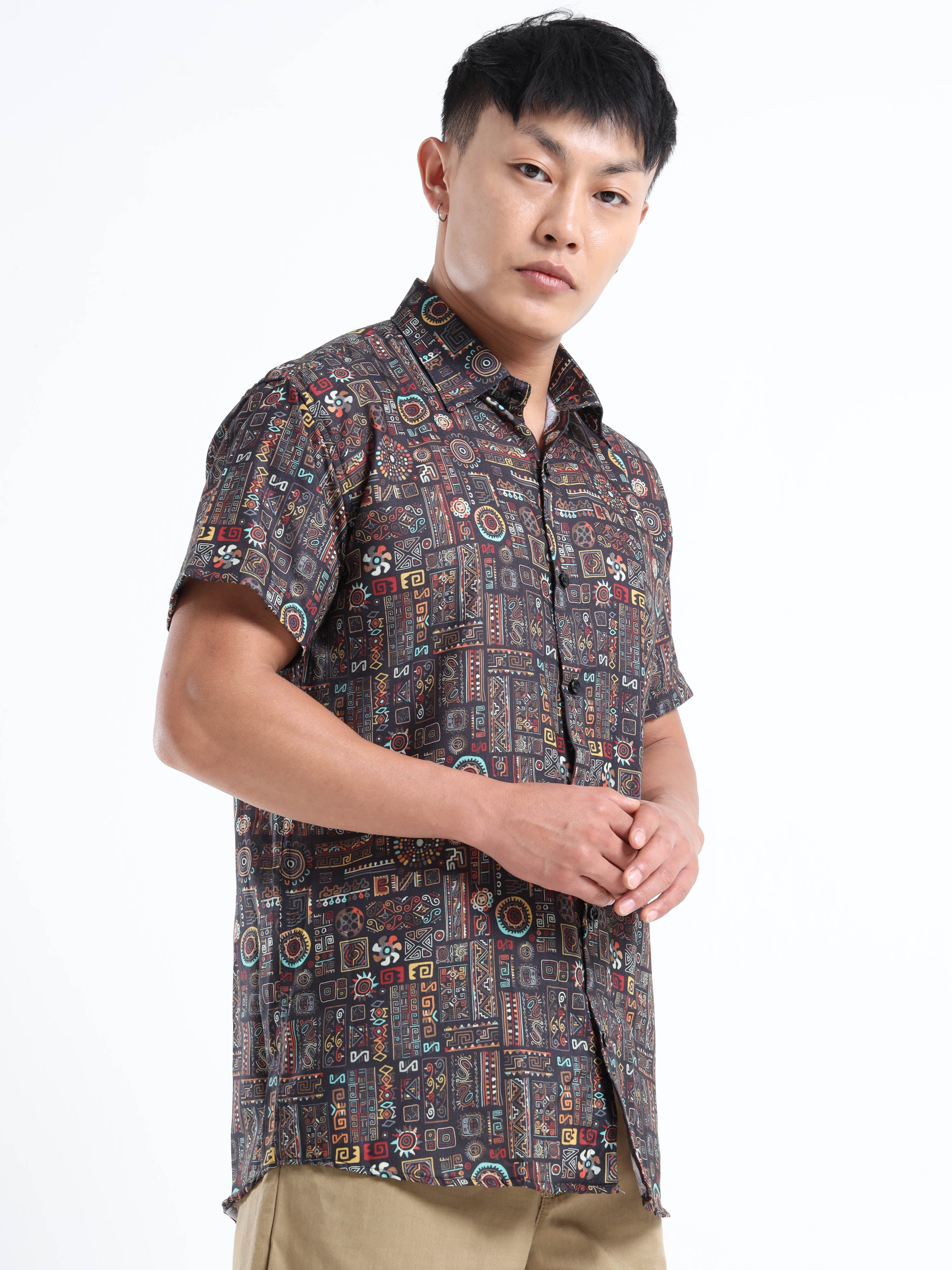 Men's Slim Fit Black Multi-Colour Geometric Printed Casual Shirt