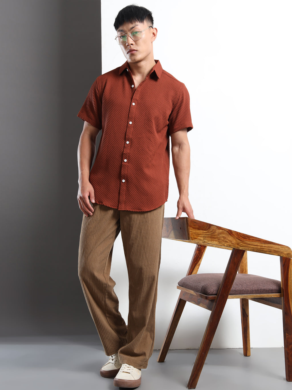 Men's Brown Geometric Textured Short Sleeve Casual Shirt