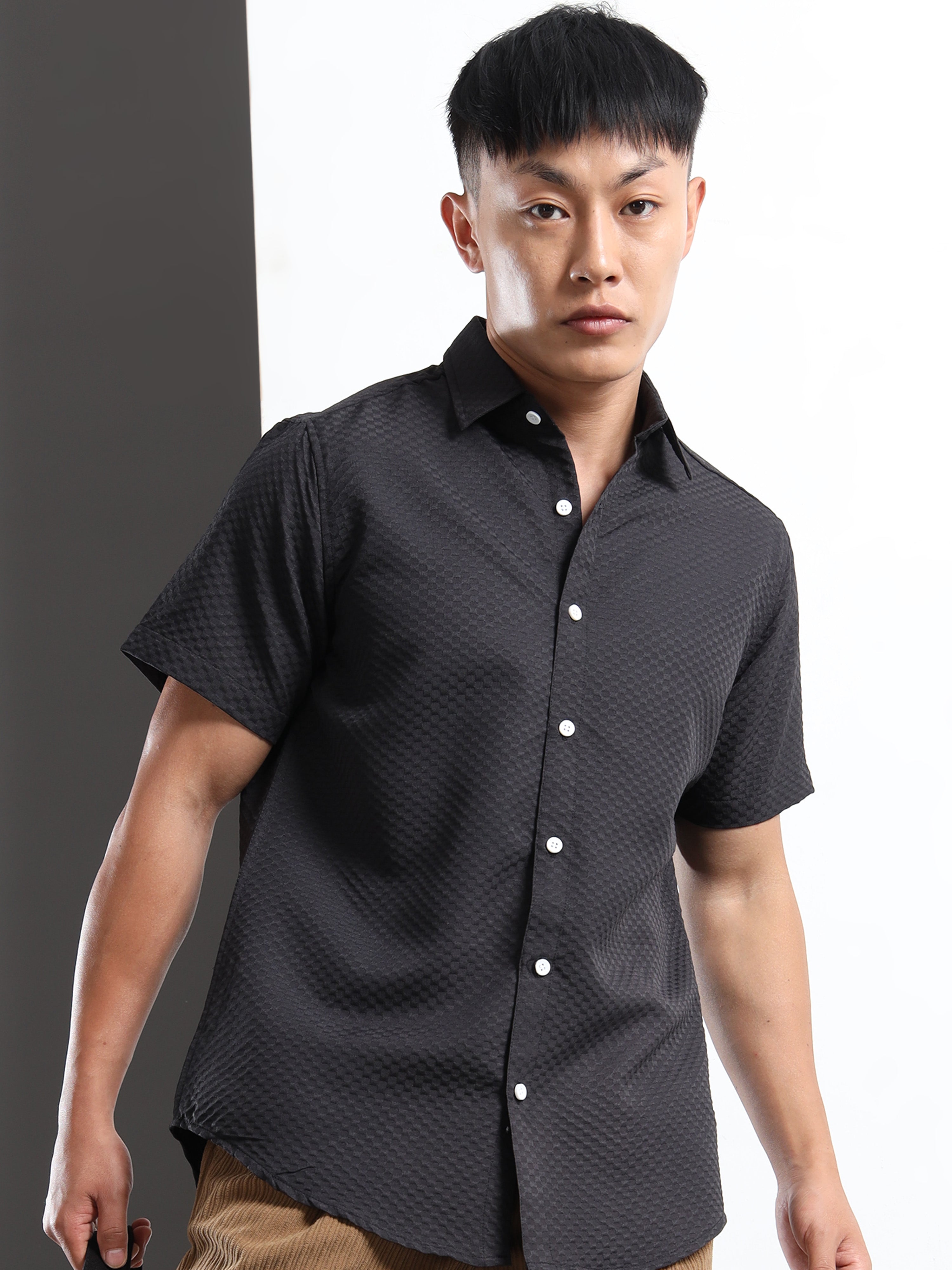 Men's Black Geometric Textured Short Sleeve Casual Shirt