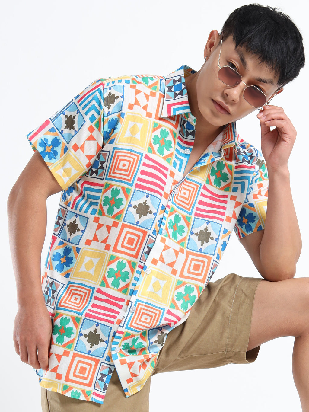 Men's Slim Fit Multi-Colour Geometric Printed Casual Shirt