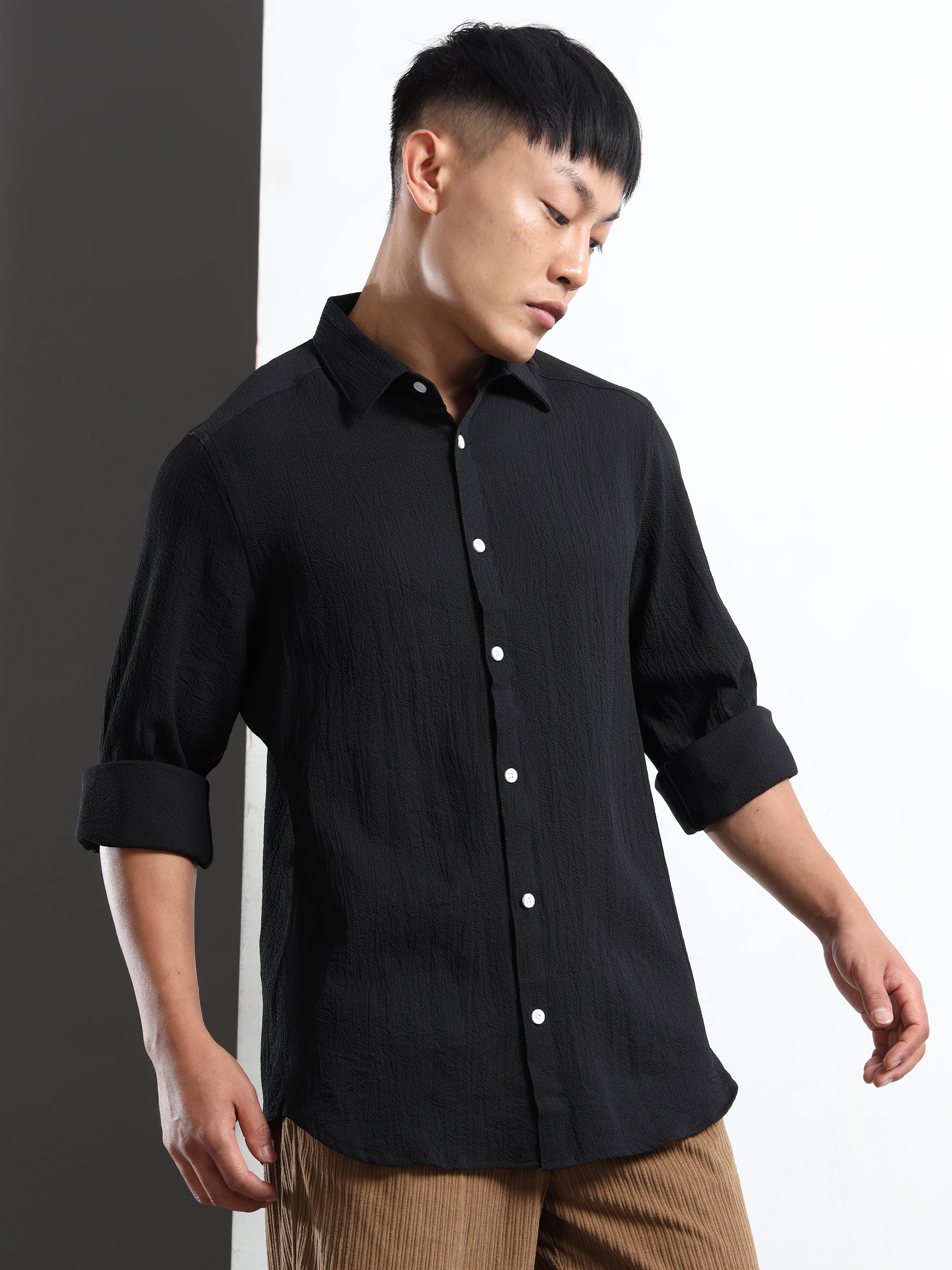 Men’s Black Textured Casual Button-Down Shirt