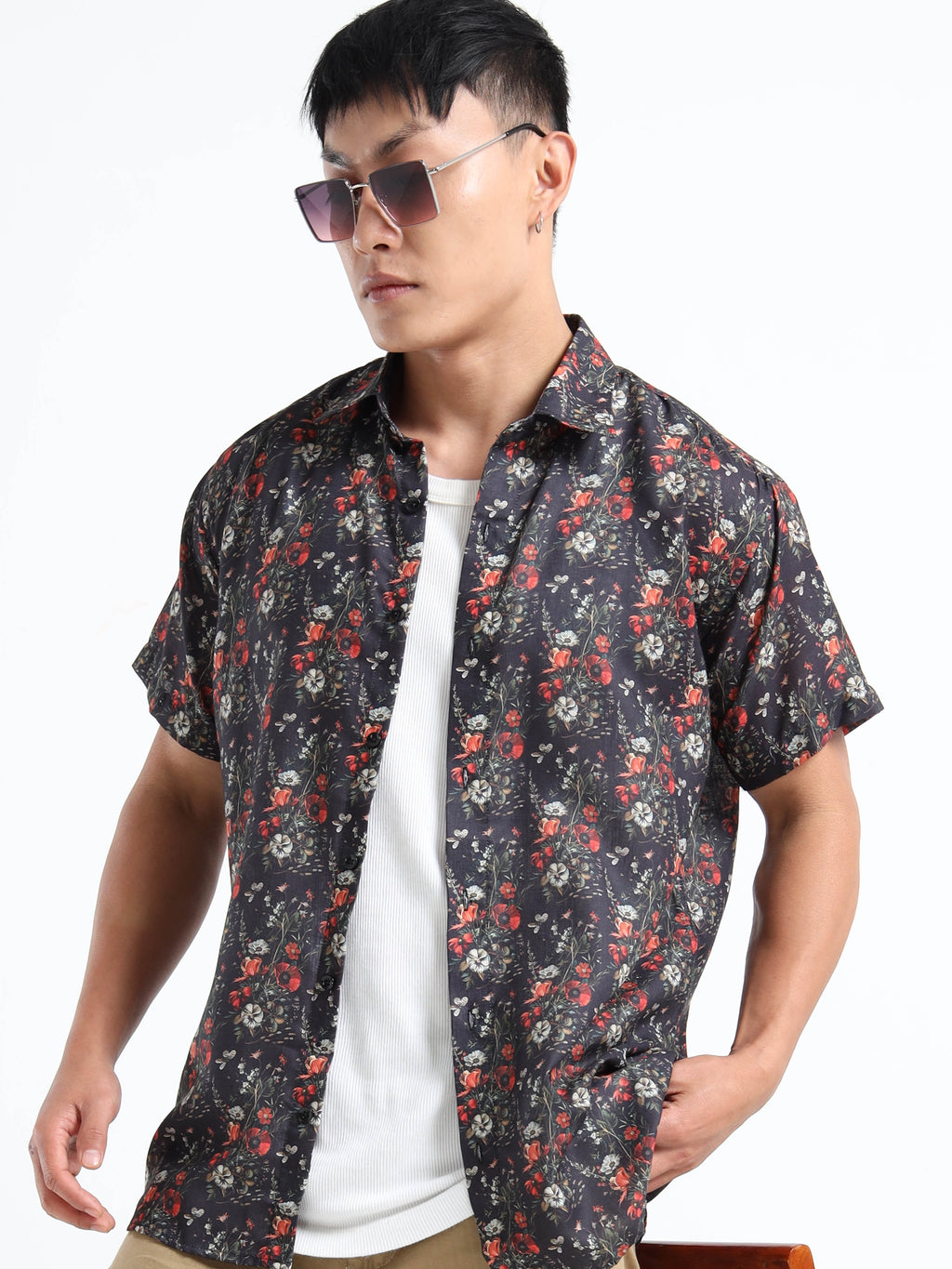 Men's Slim Fit Black Red Floral Printed Casual Shirt