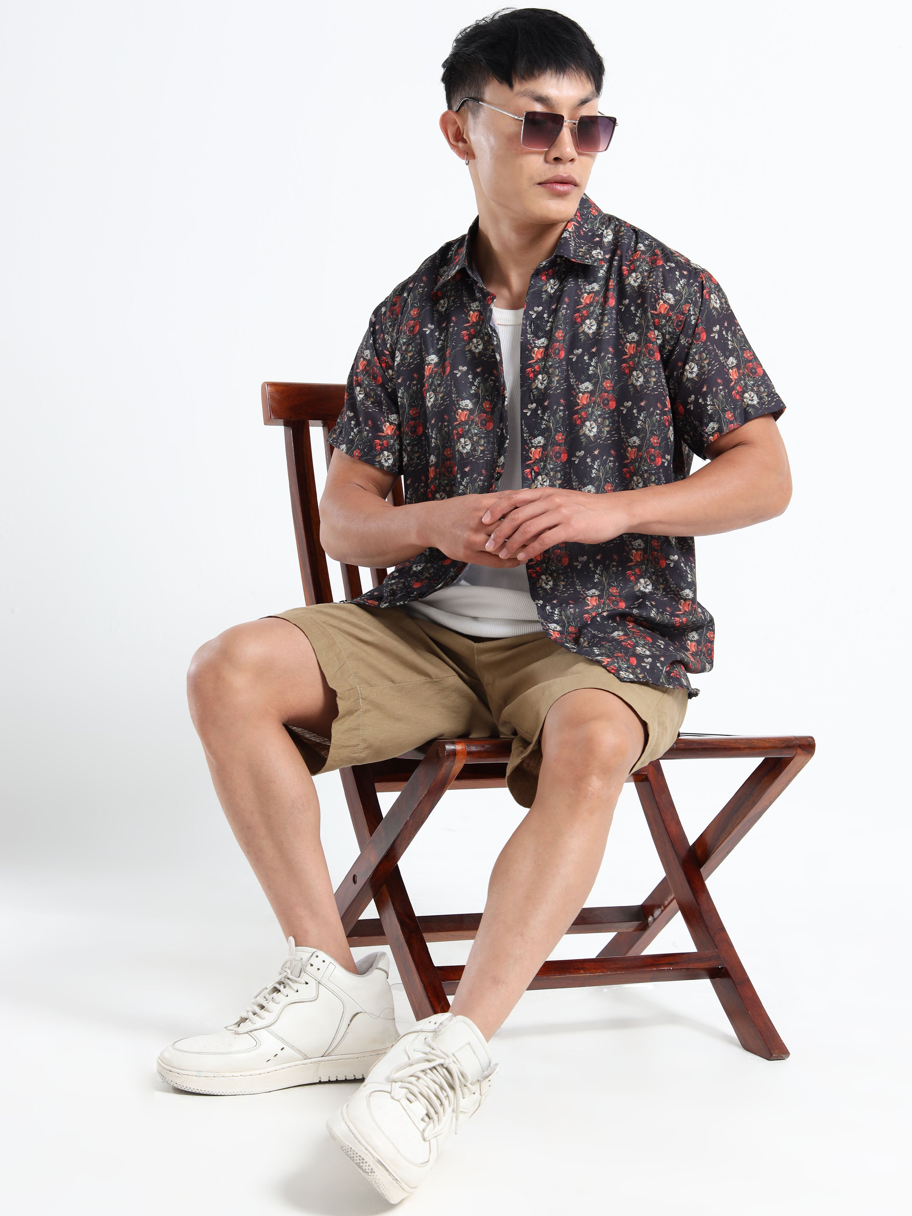 Men's Slim Fit Black Red Floral Printed Casual Shirt