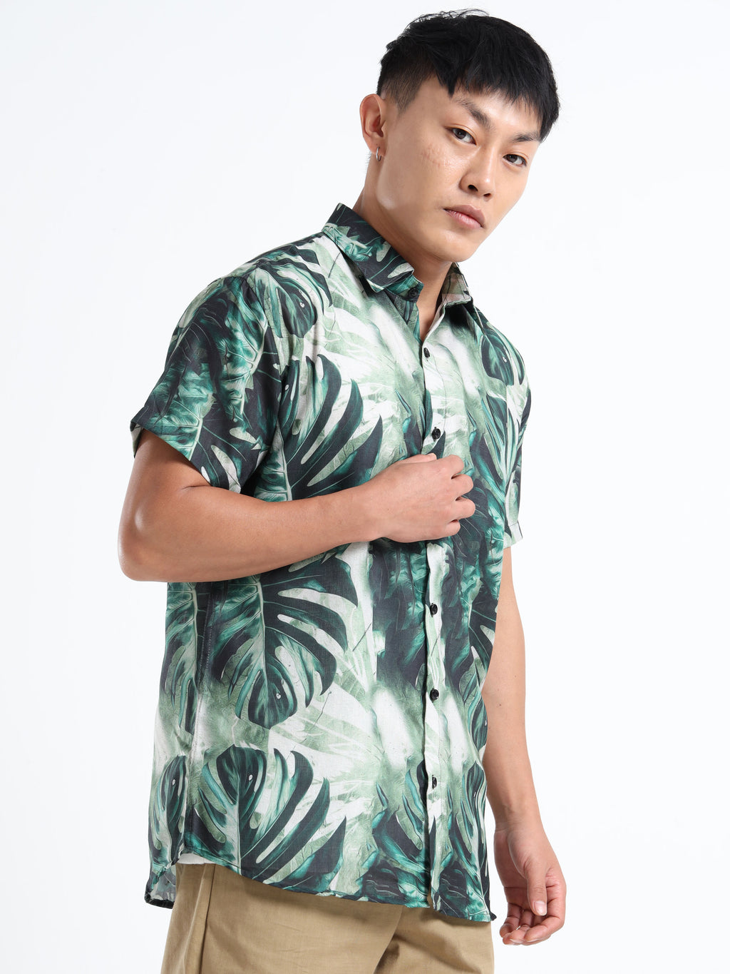 Men's Slim Fit Green Tropical Leaf Printed Casual Shirt