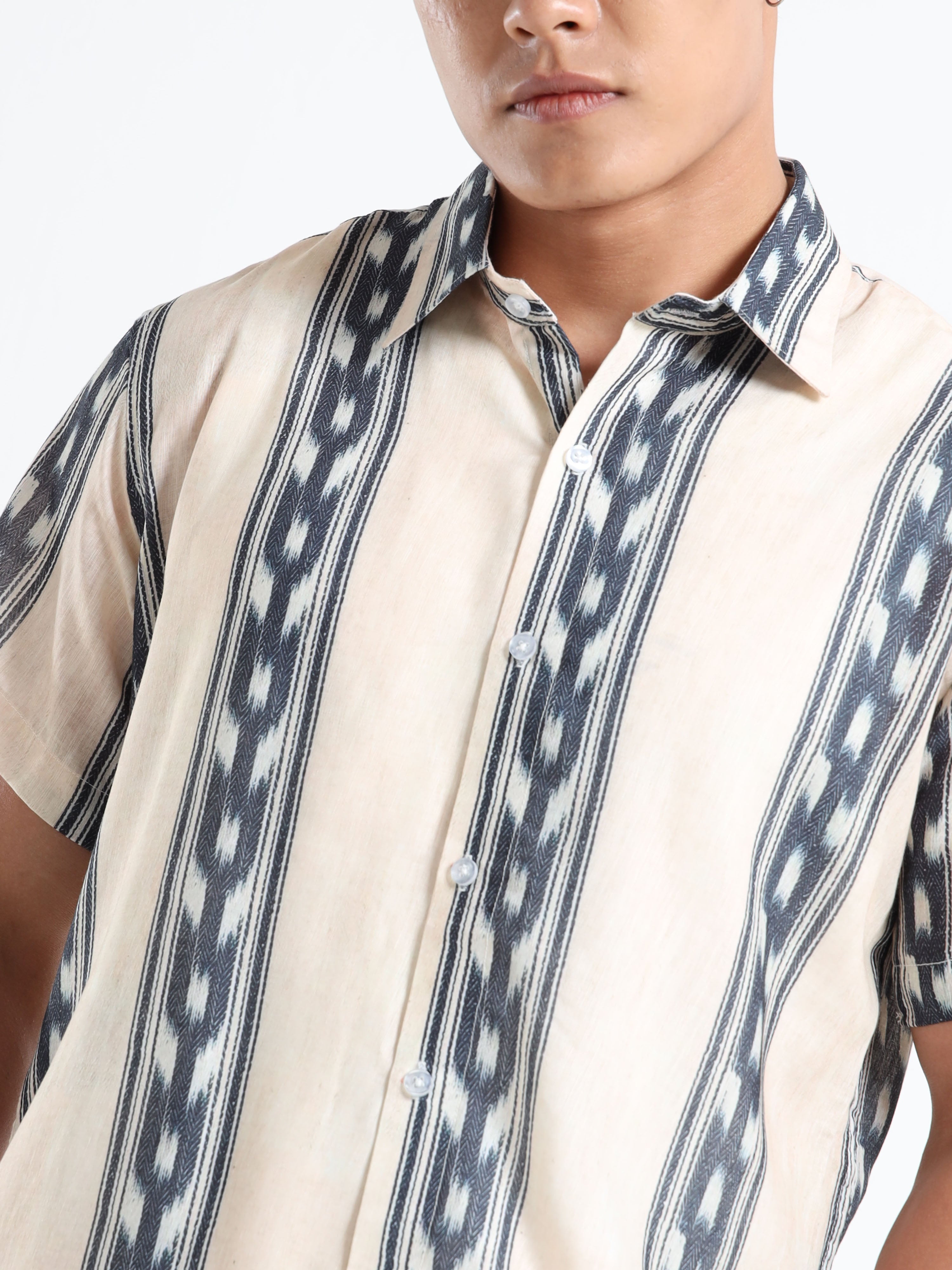 Men's White and Dark Grey Ikat Stripe Short Sleeve Shirt