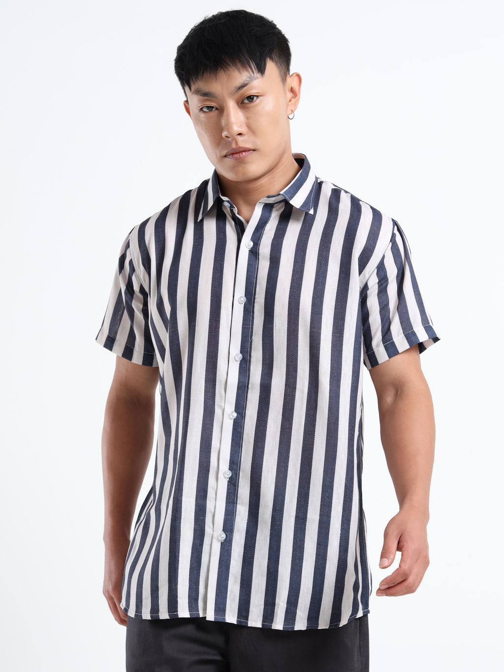 Men's White and Navy Bold Stripe Short Sleeve Shirt