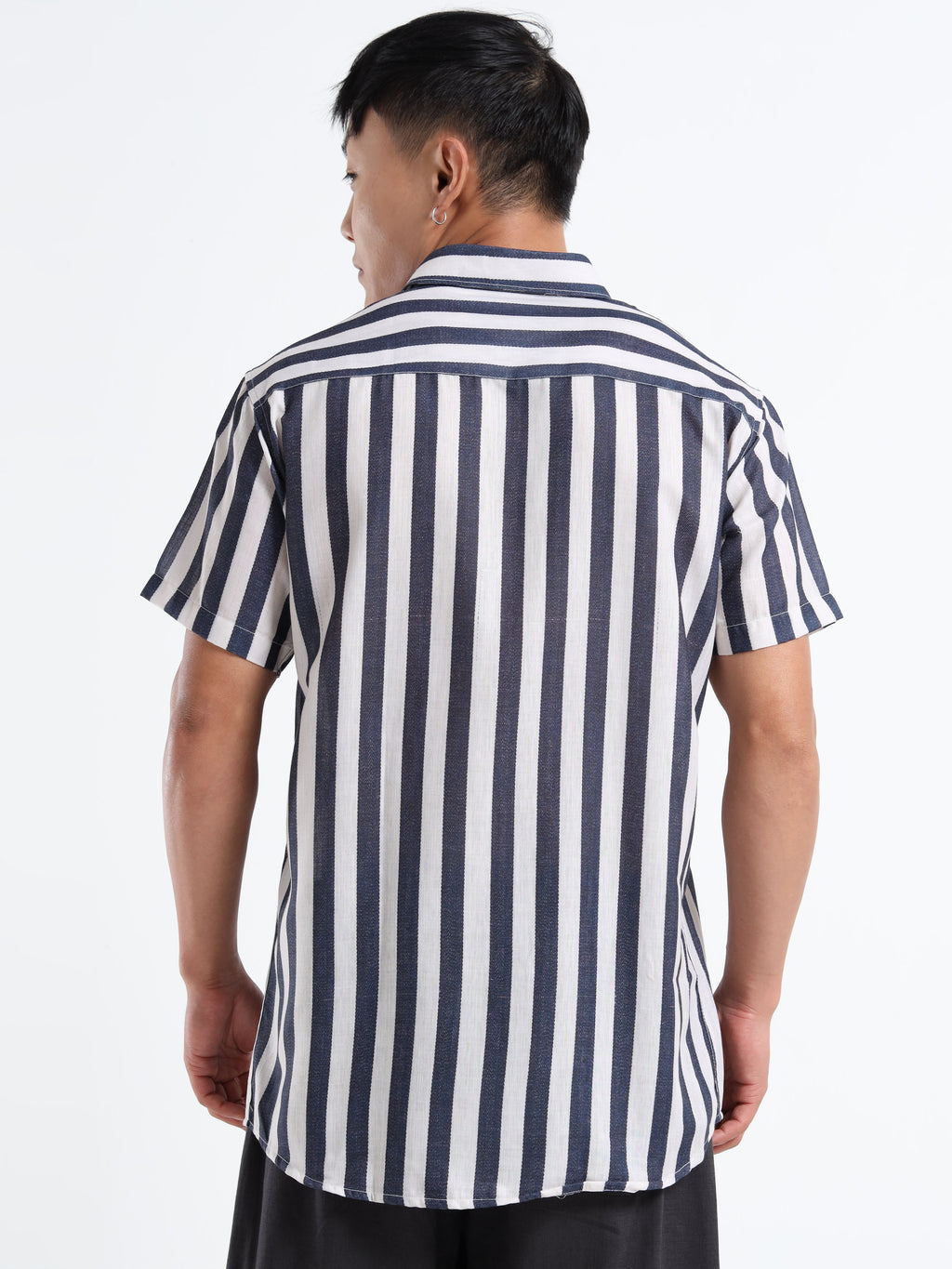 Men's White and Navy Bold Stripe Short Sleeve Shirt
