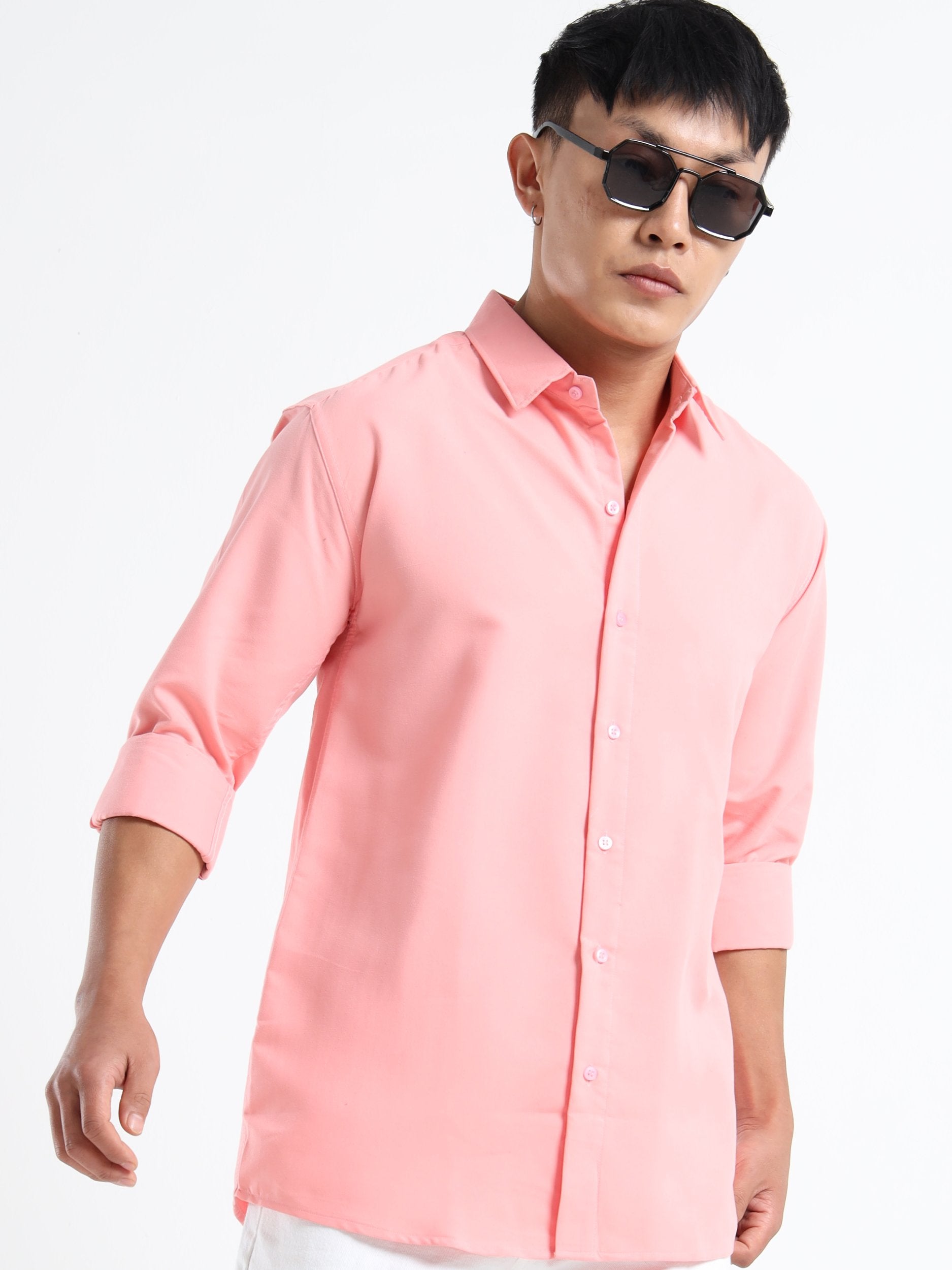 Light Pink Men Slim Fit Casual Solid Shirt