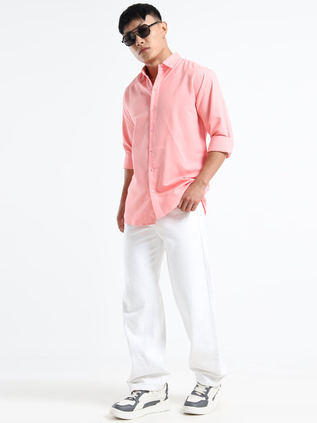 Light Pink Men Slim Fit Casual Solid Shirt