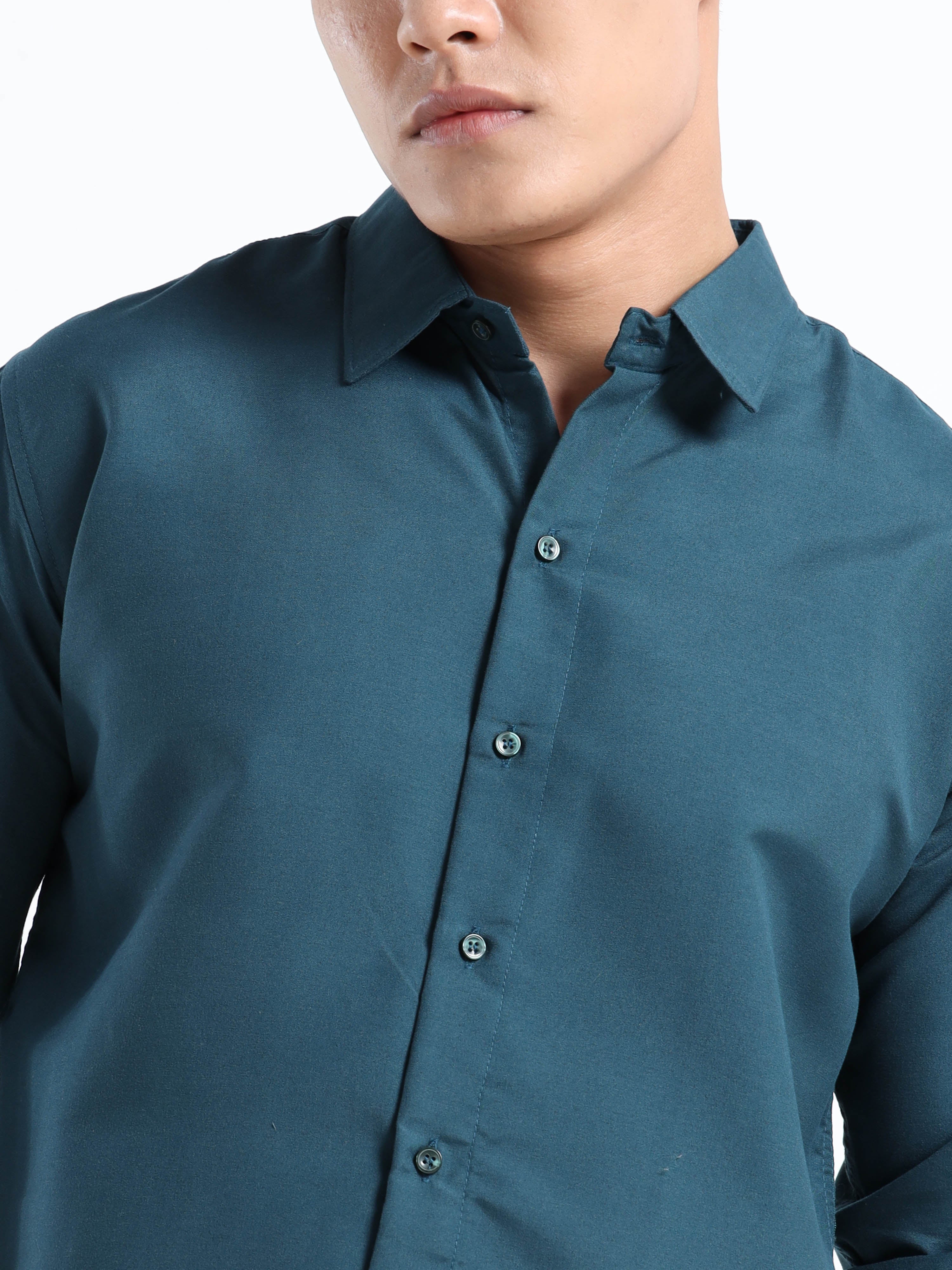 Royal Blue Men Slim Fit Casual Solid Shirt