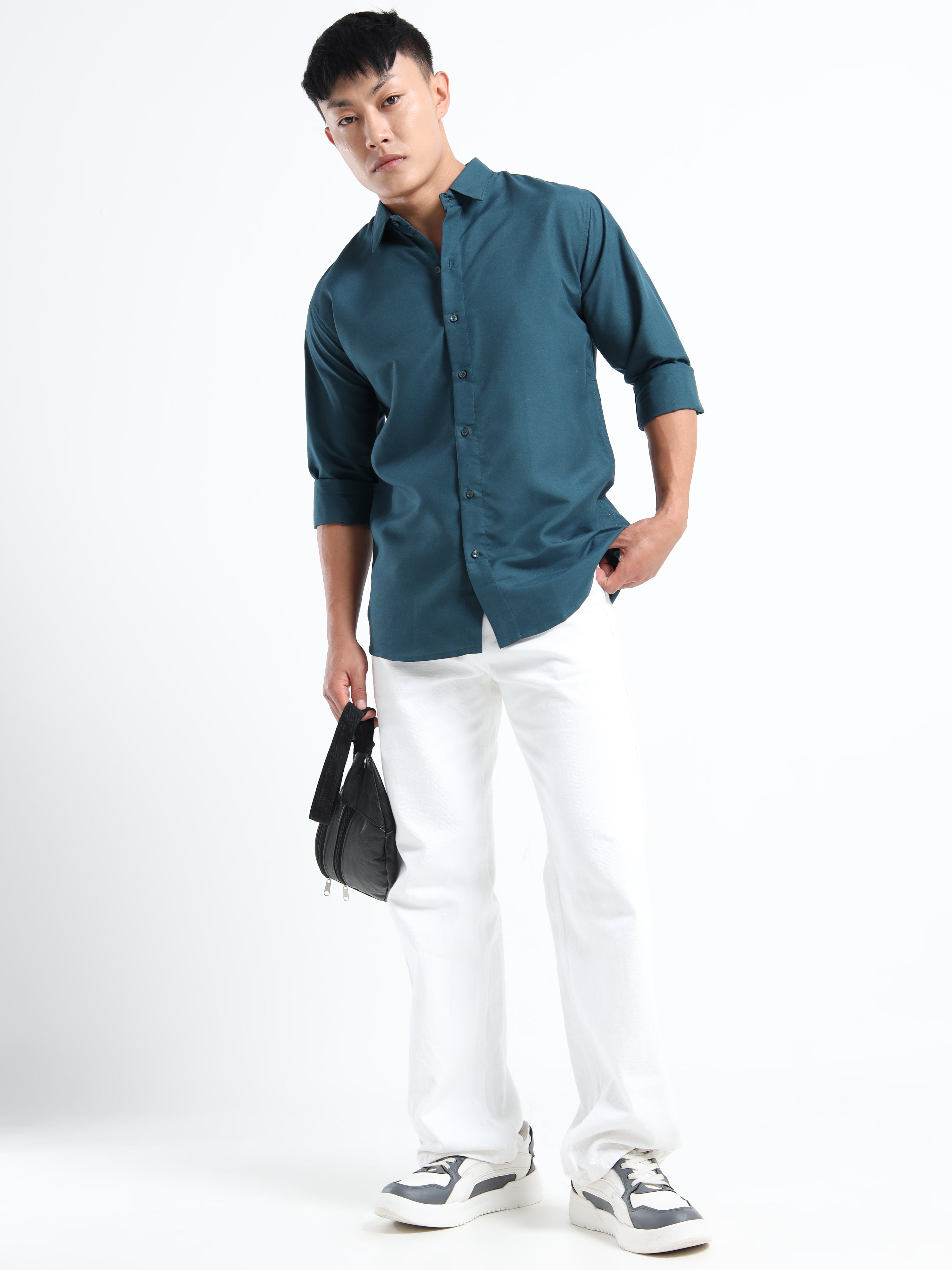 Royal Blue Men Slim Fit Casual Solid Shirt