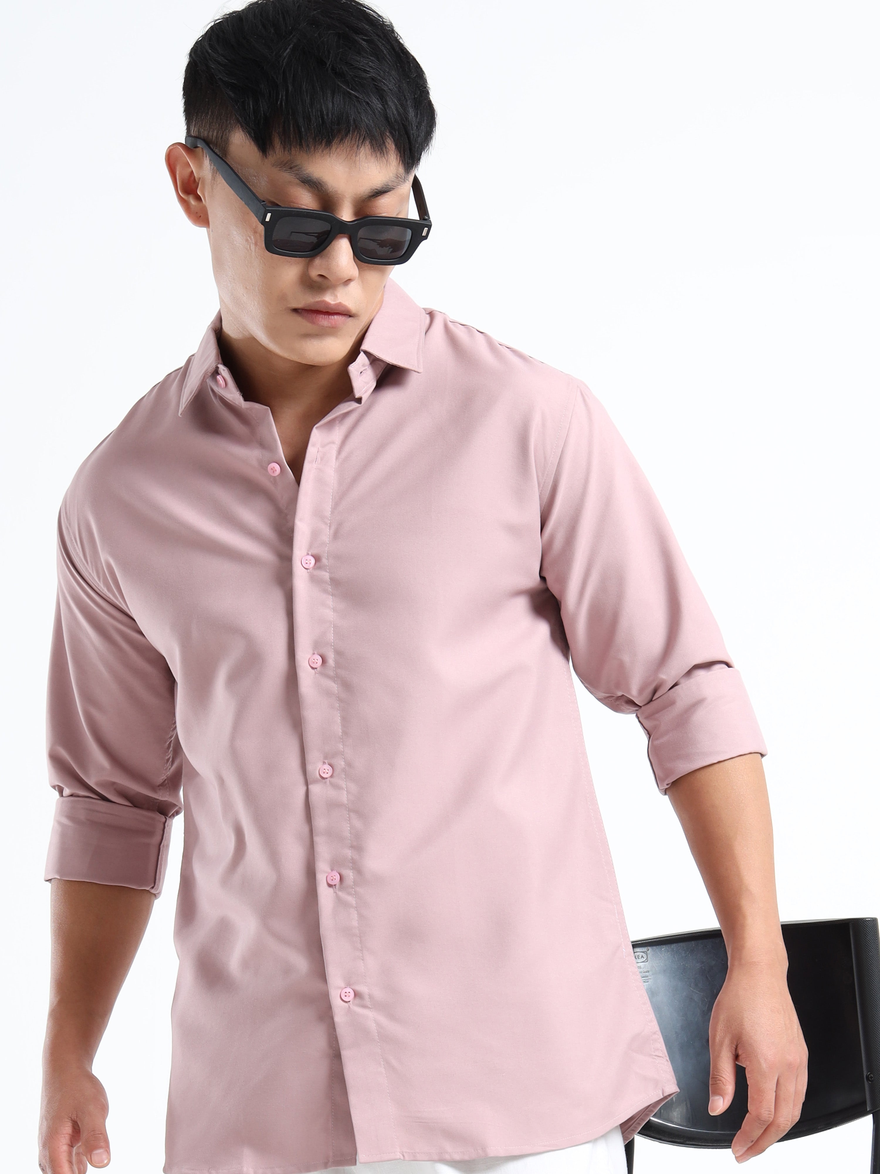 Light Purple Men Slim Fit Casual Solid Shirt