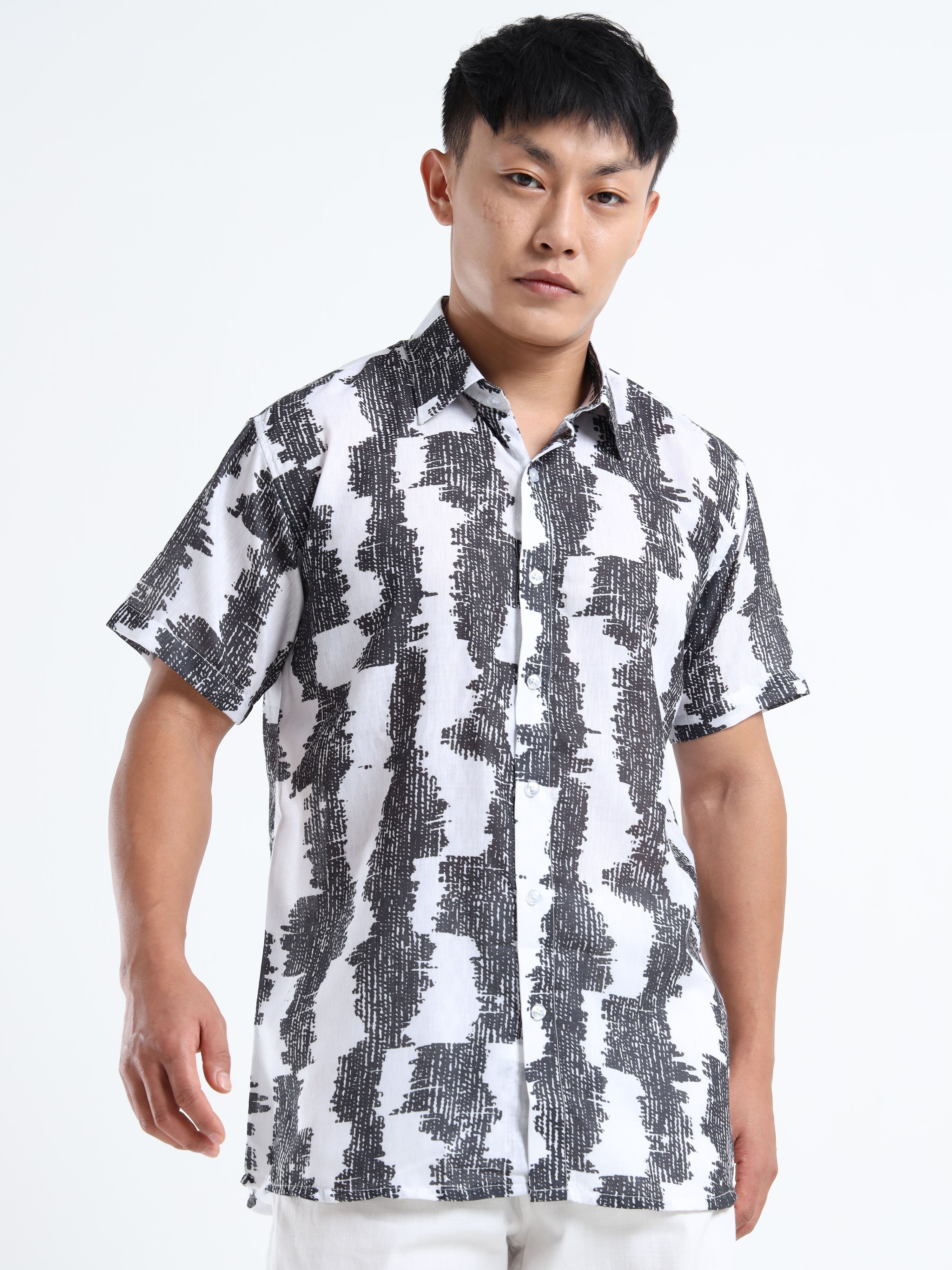 Men's Slim Fit White Black Textured Printed Casual Shirt