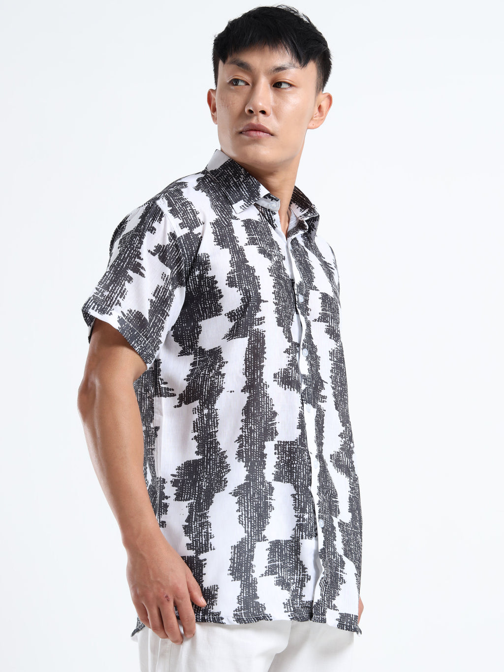 Men's Slim Fit White Black Textured Printed Casual Shirt