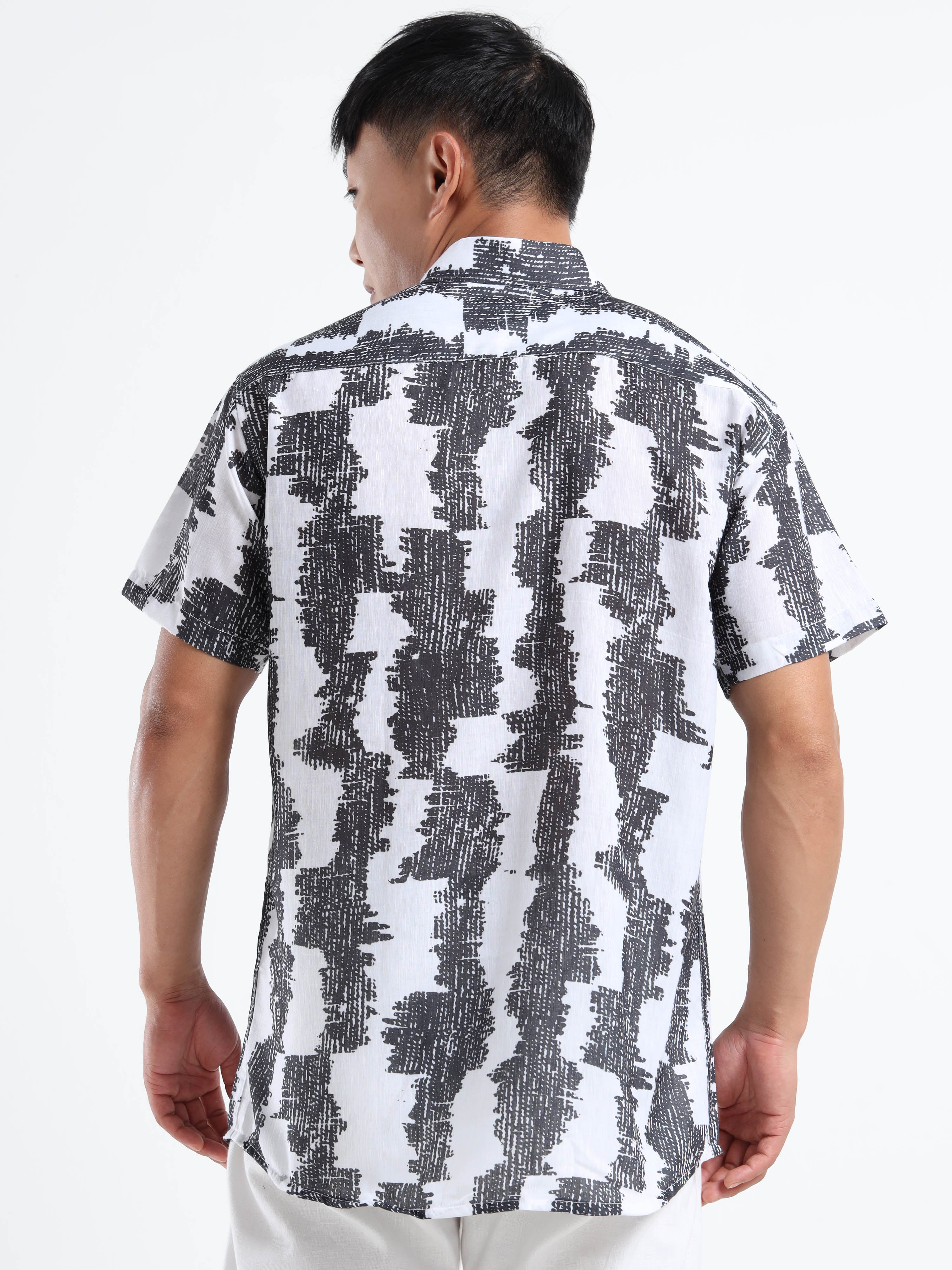 Men's Slim Fit White Black Textured Printed Casual Shirt