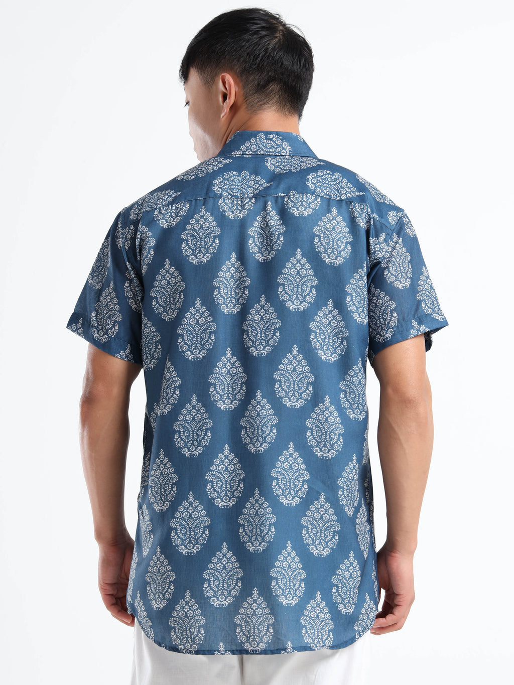 Men's Dusty Blue Medallion Print Short Sleeve Shirt