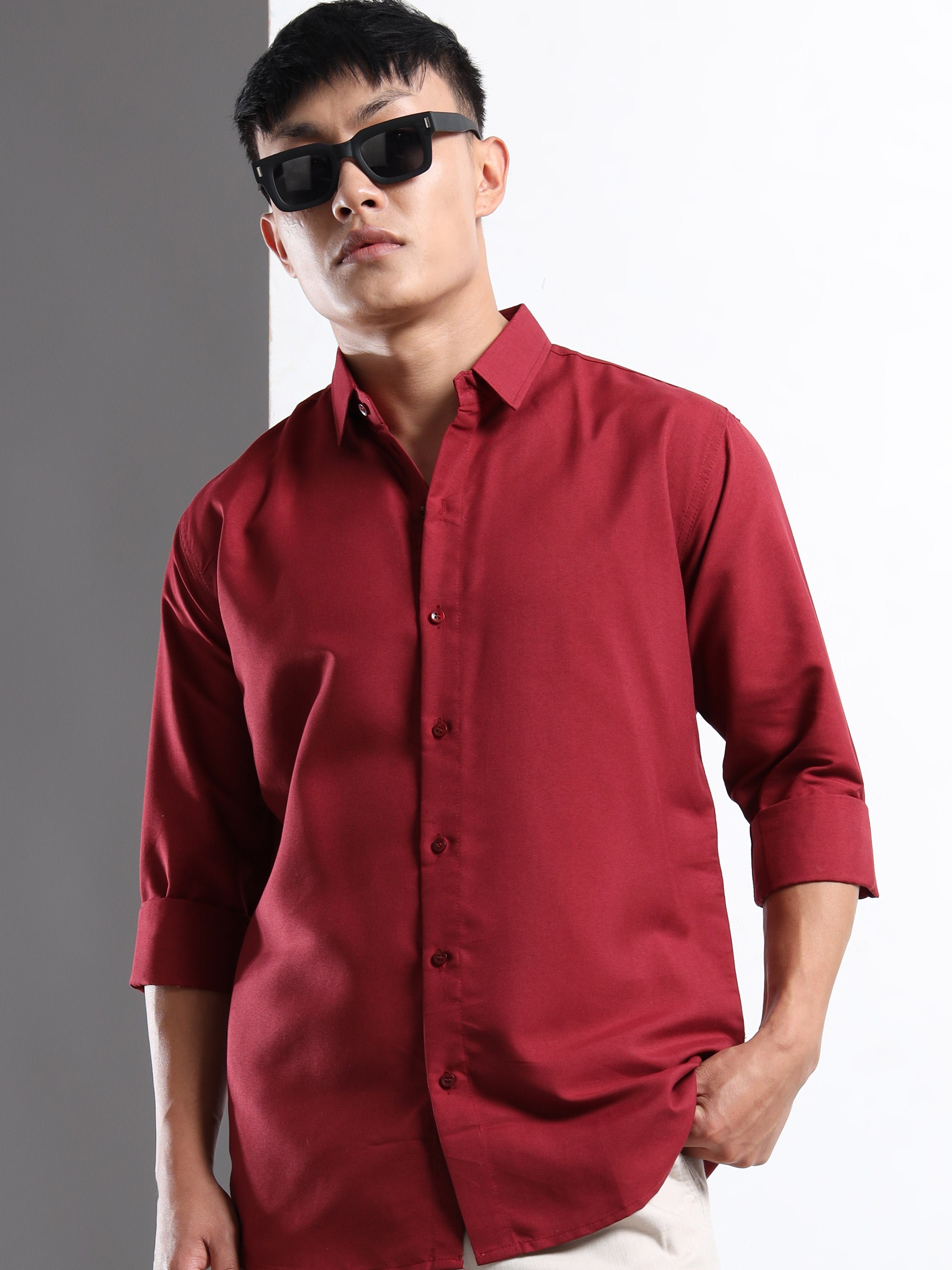 Maroon Men Slim Fit Casual Solid Shirt