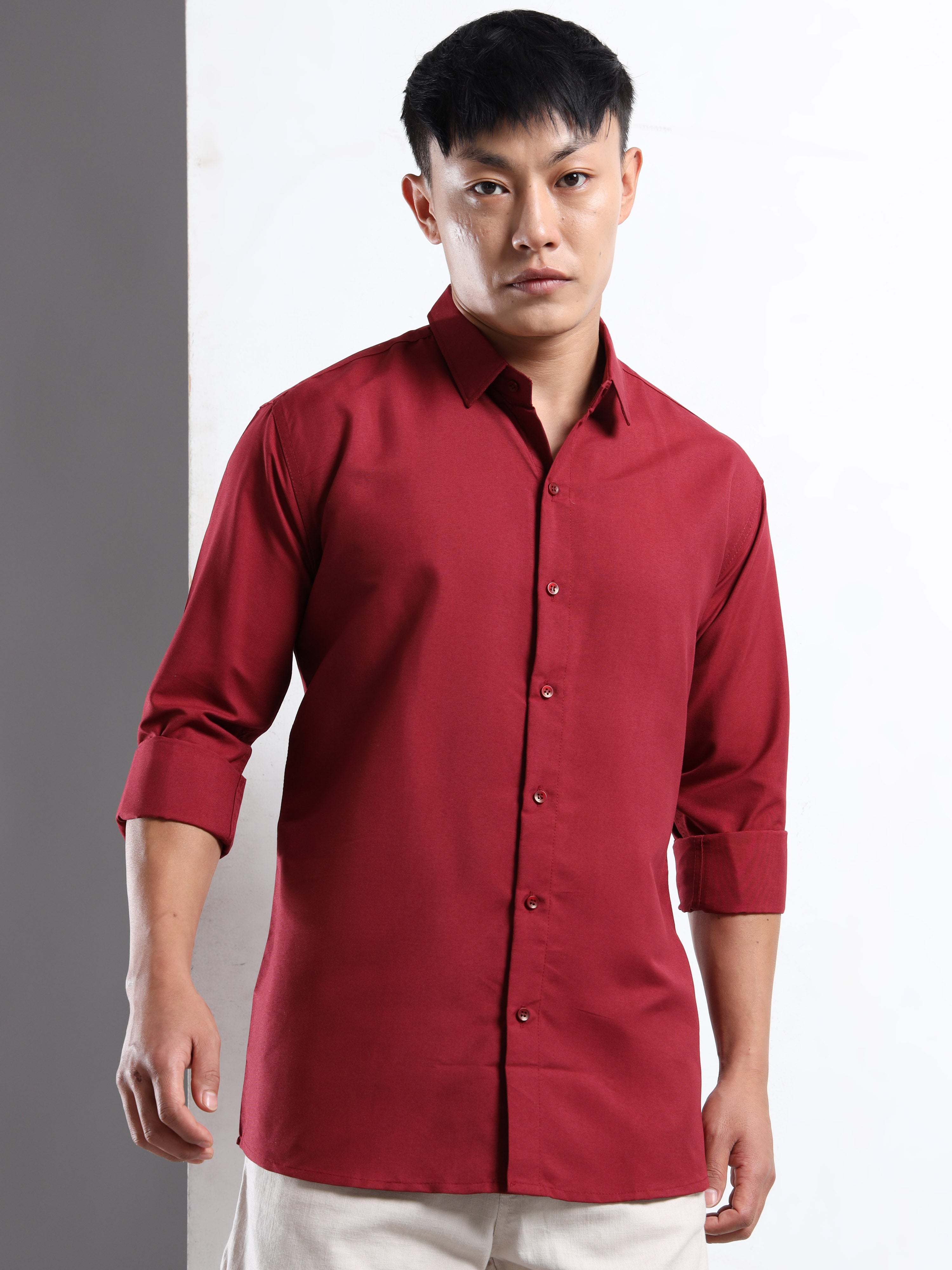Maroon Men Slim Fit Casual Solid Shirt