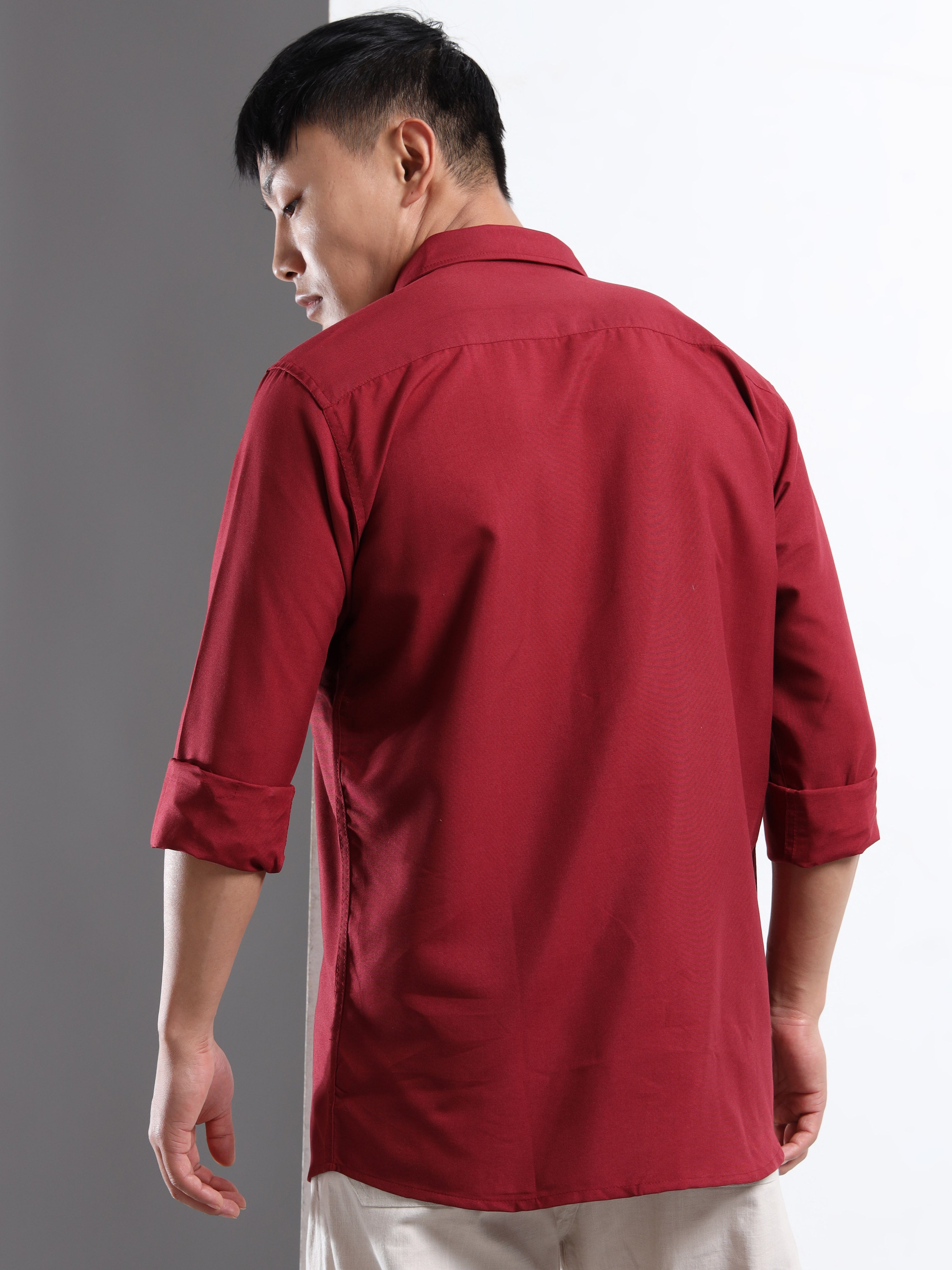 Maroon Men Slim Fit Casual Solid Shirt