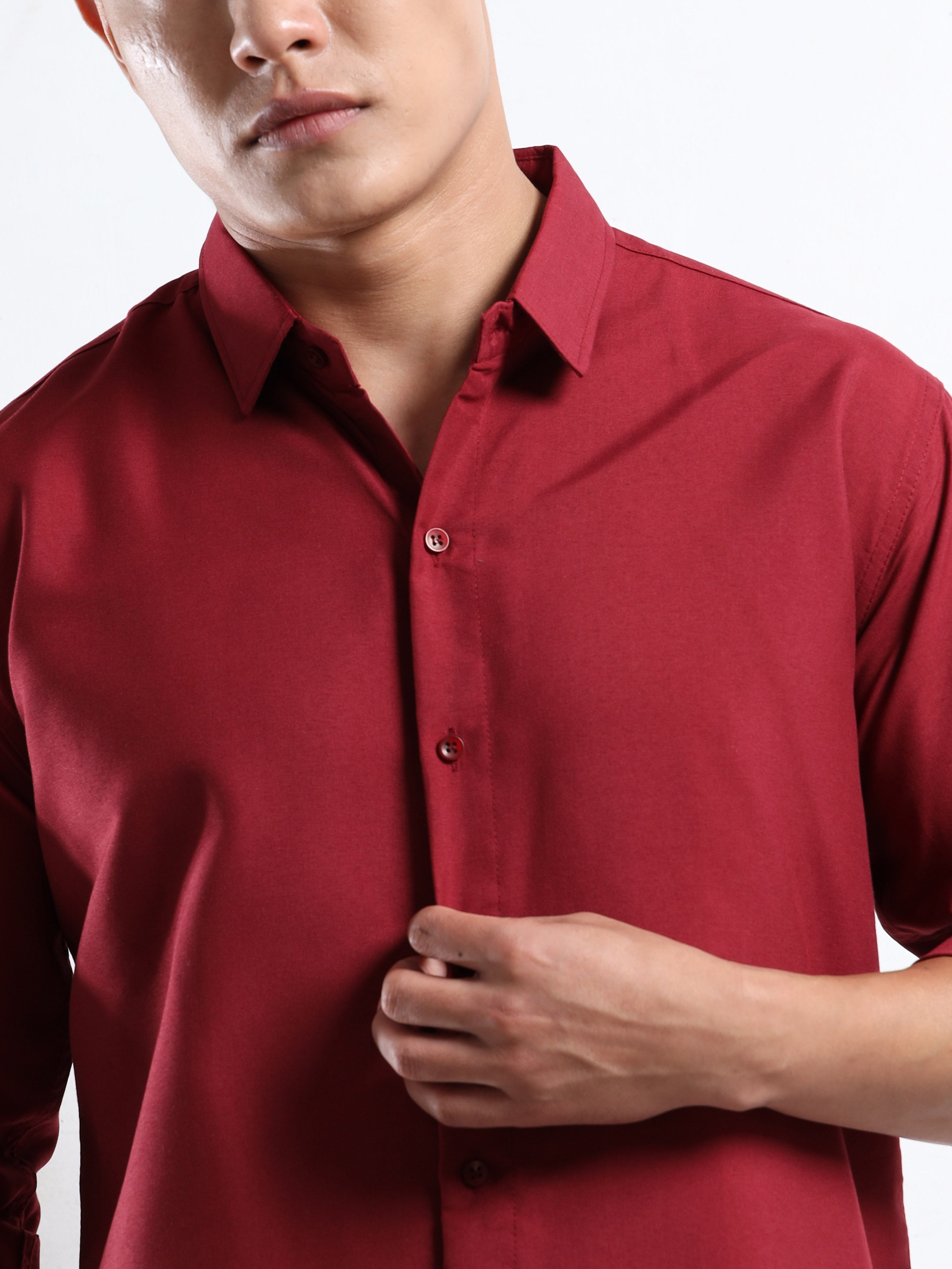 Maroon Men Slim Fit Casual Solid Shirt
