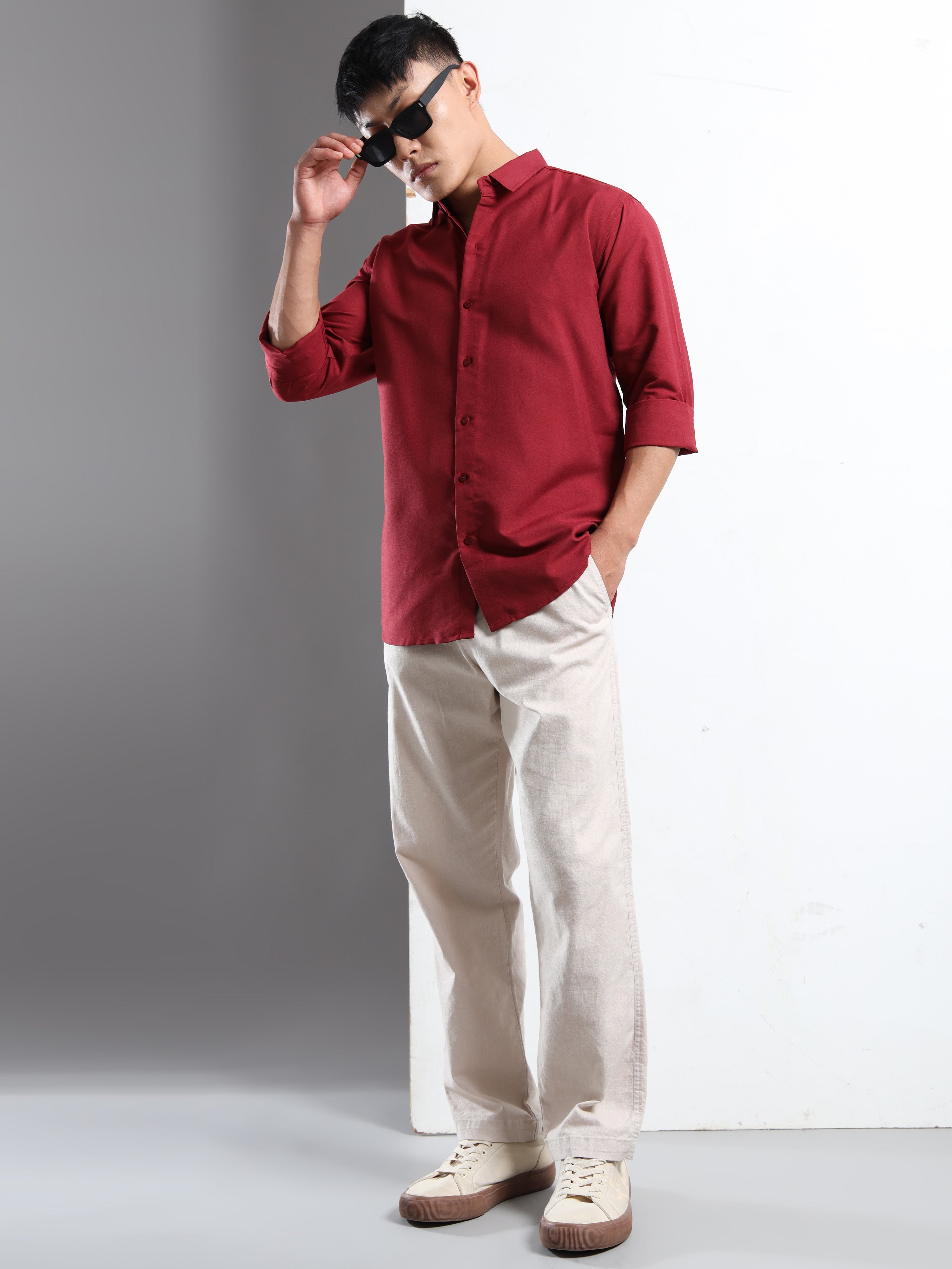 Maroon Men Slim Fit Casual Solid Shirt