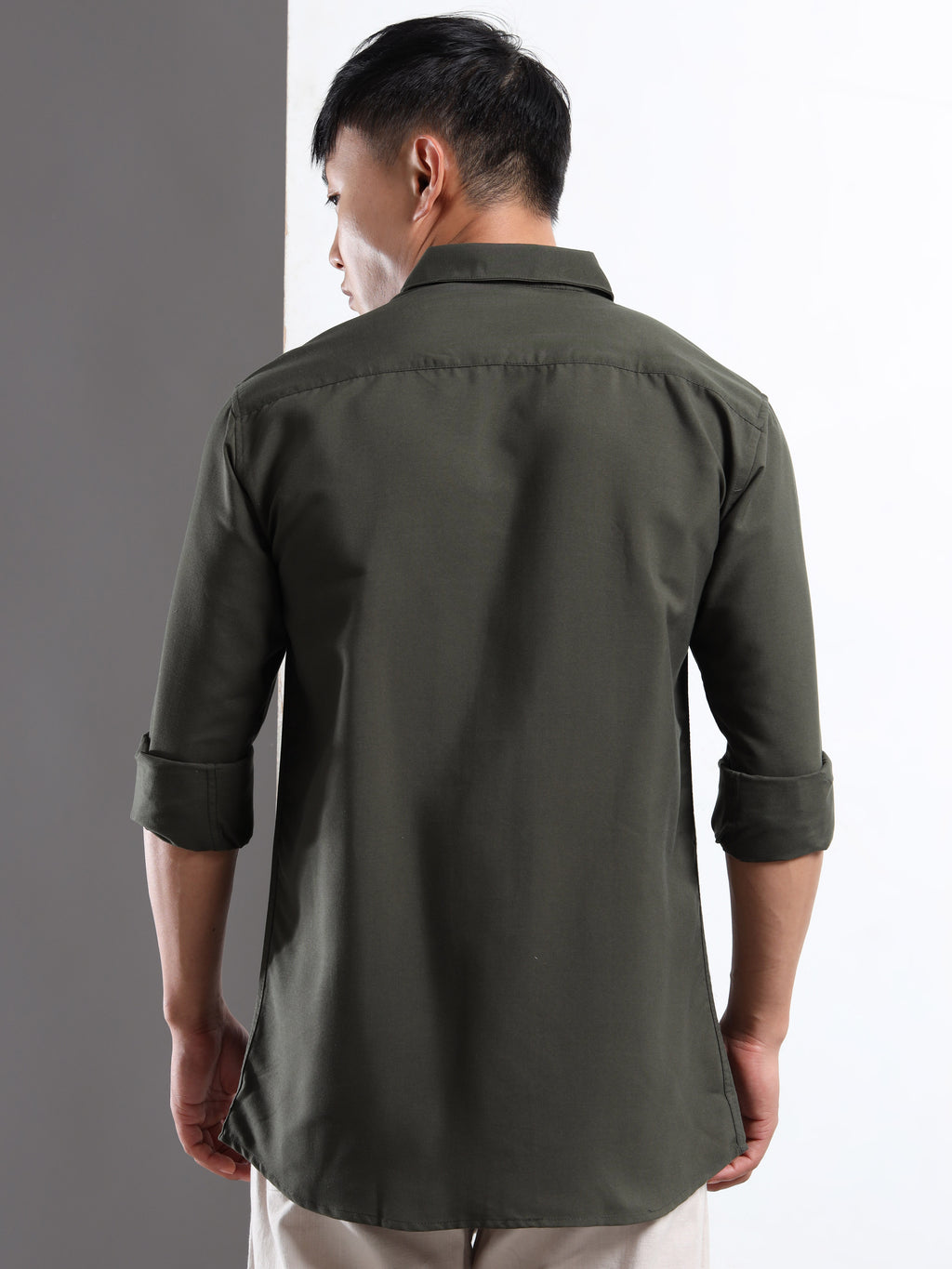 Olive Green Men Slim Fit Casual Solid Shirt