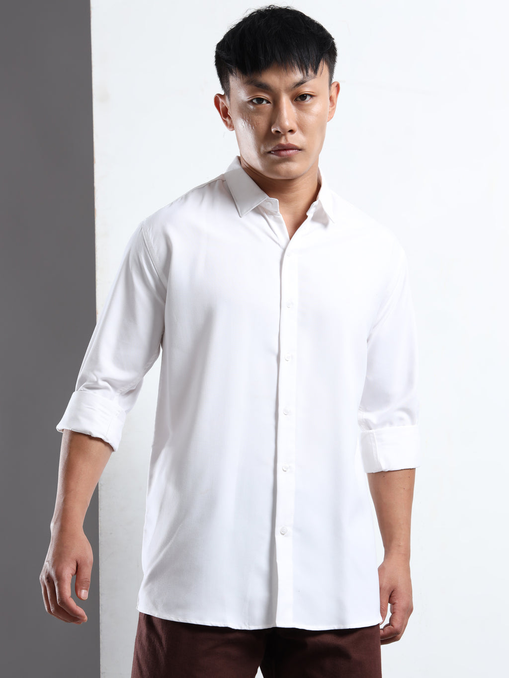 White Men Slim Fit Casual Solid Shirt