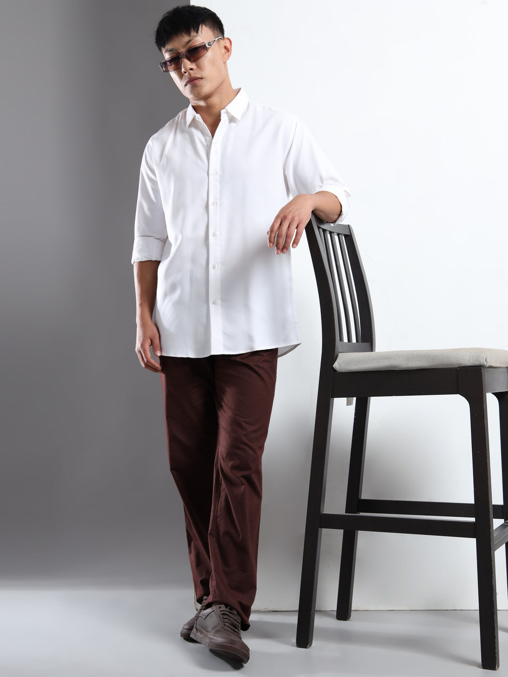 White Men Slim Fit Casual Solid Shirt