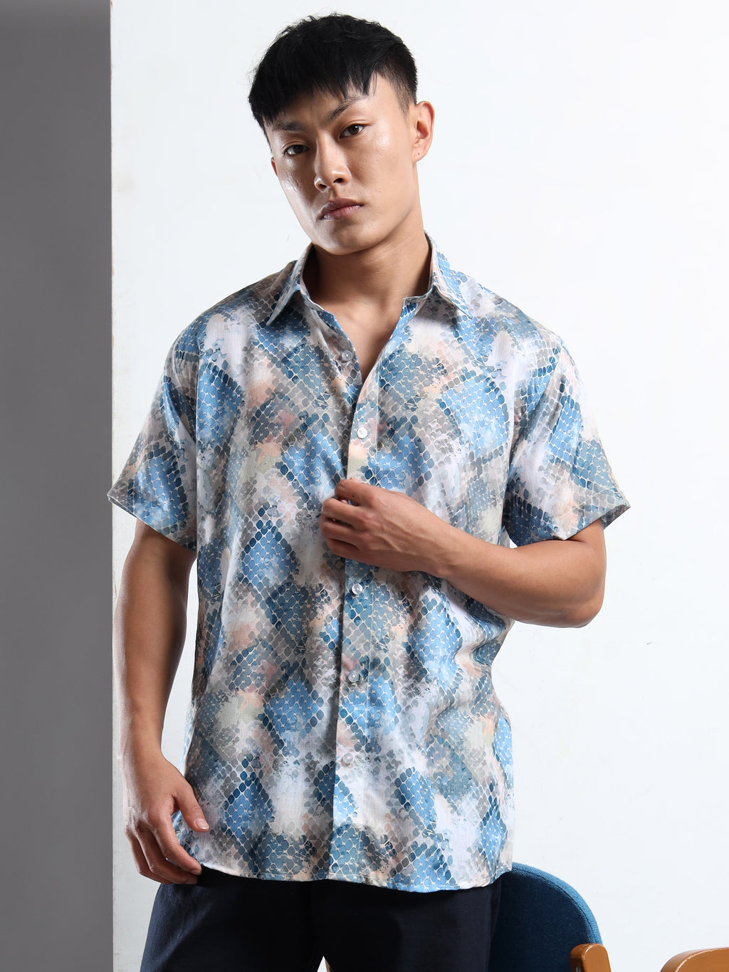 Men's Multi-Blue Snakeskin Print Short Sleeve Shirt