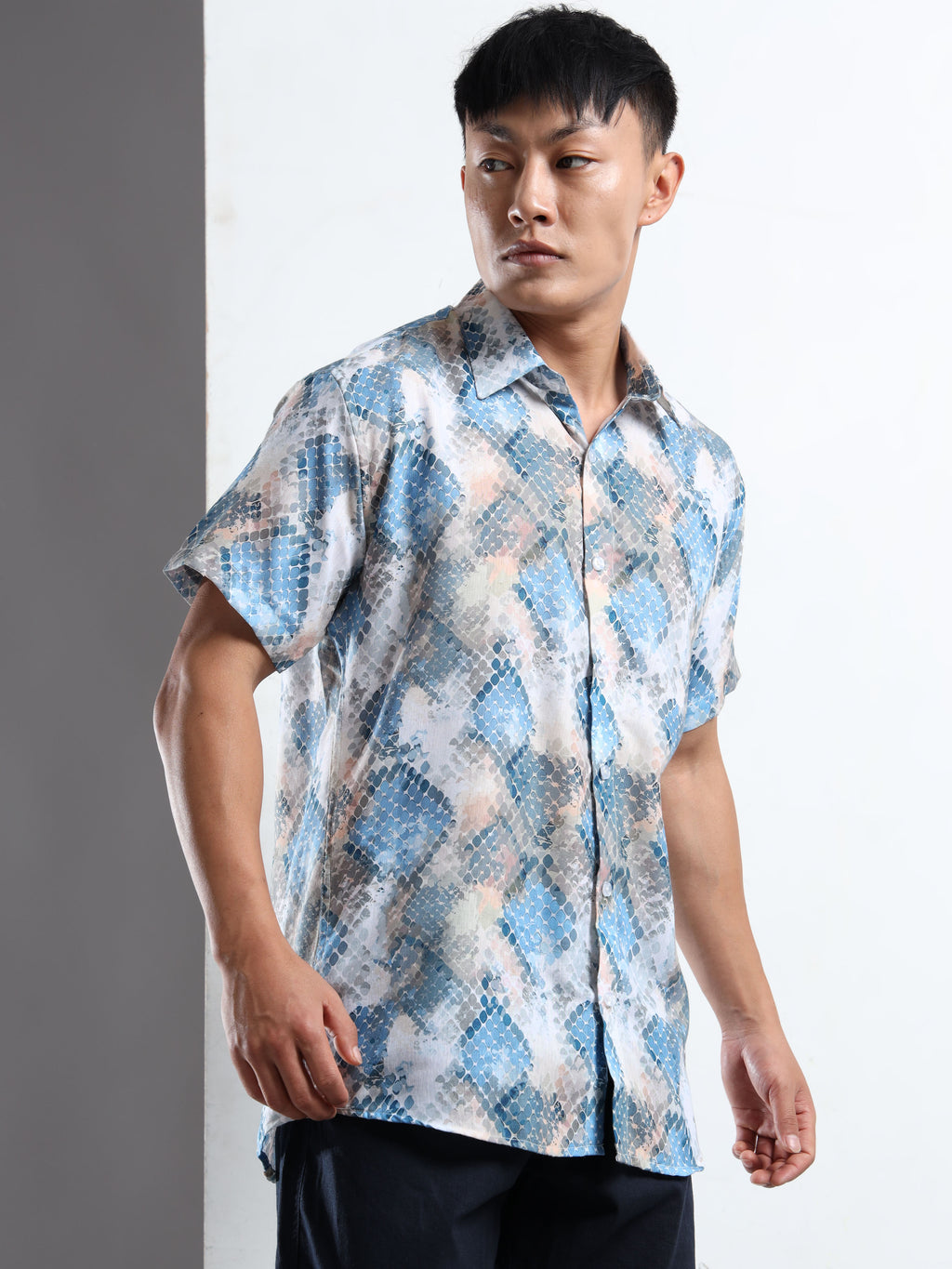 Men's Multi-Blue Snakeskin Print Short Sleeve Shirt