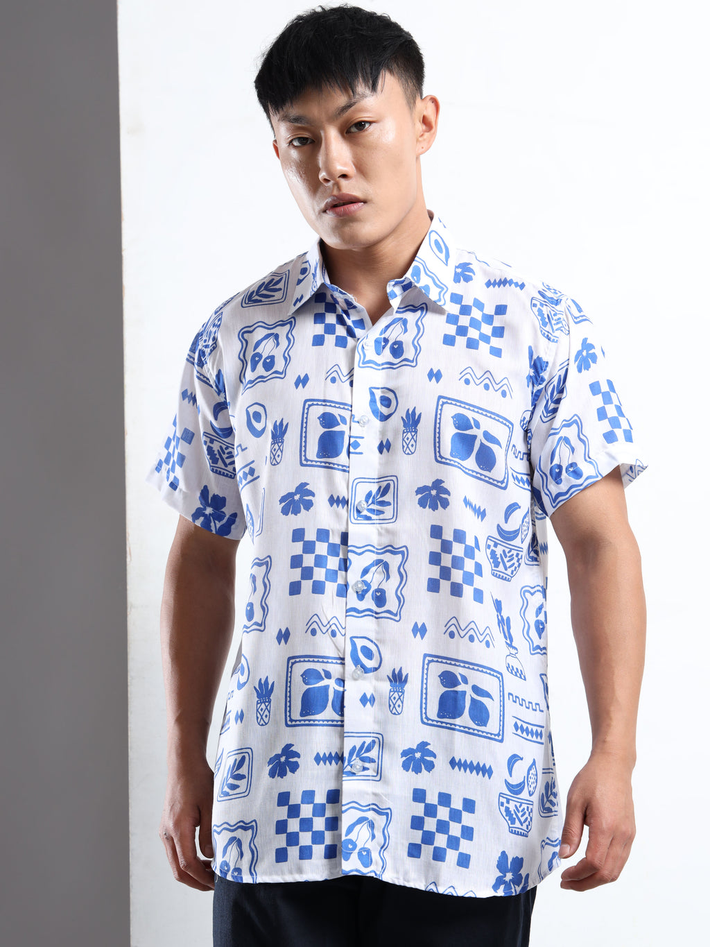 Men's Slim Fit White Blue Abstract Block Print Casual Shirt