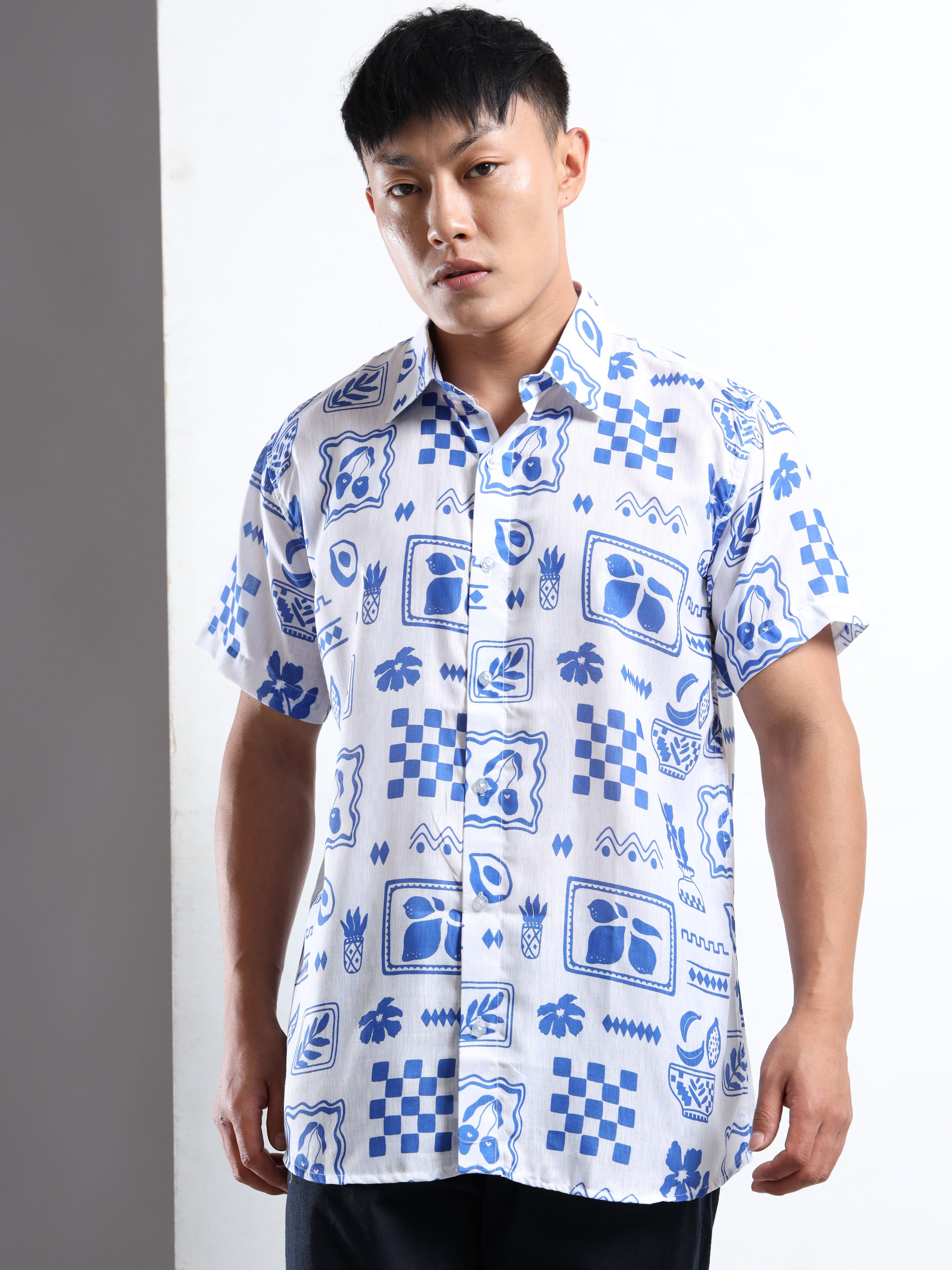Men's Slim Fit White Blue Abstract Block Print Casual Shirt