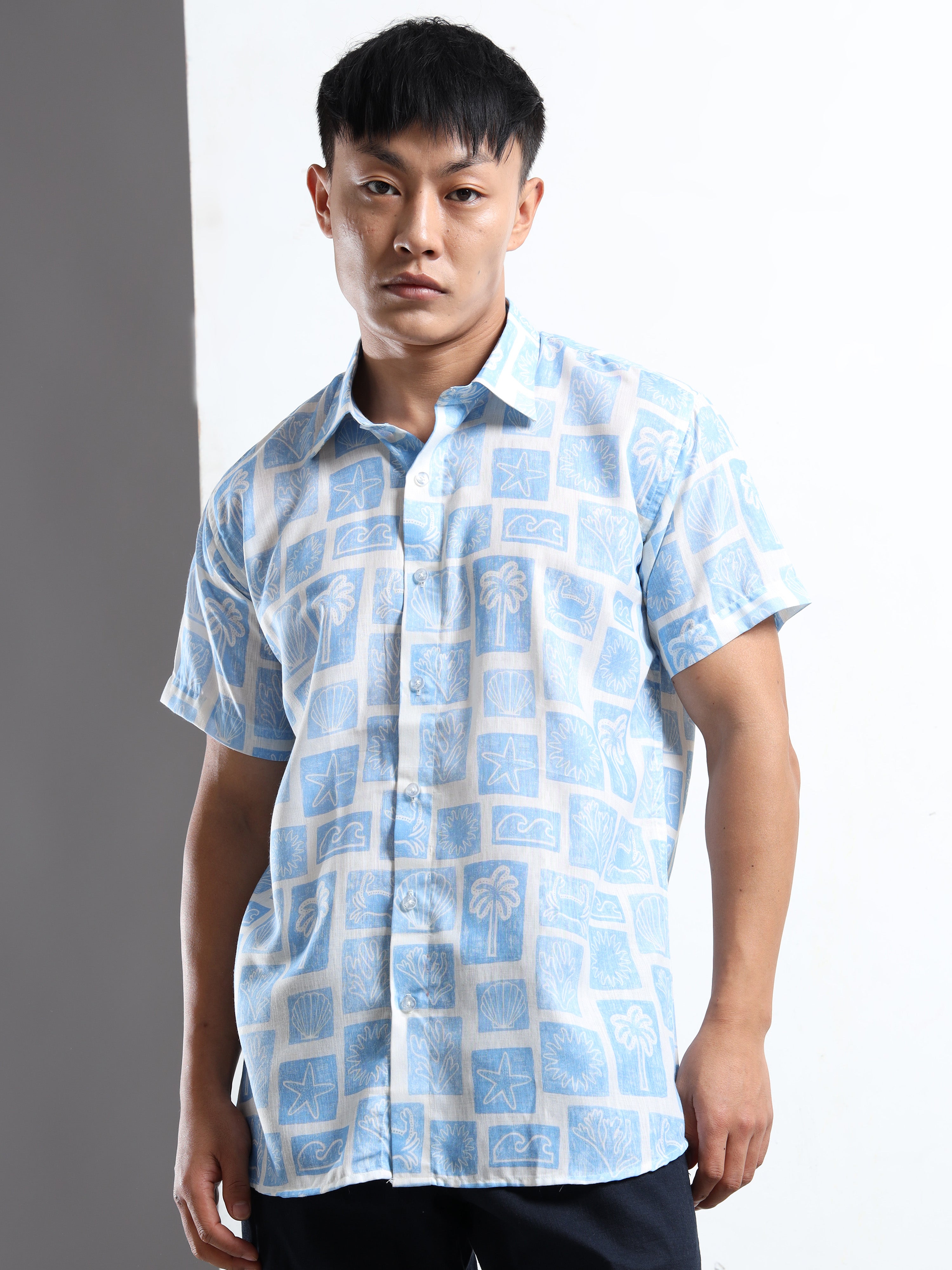 Men's Slim Fit Light Blue White Tropical Block Print Casual Shirt