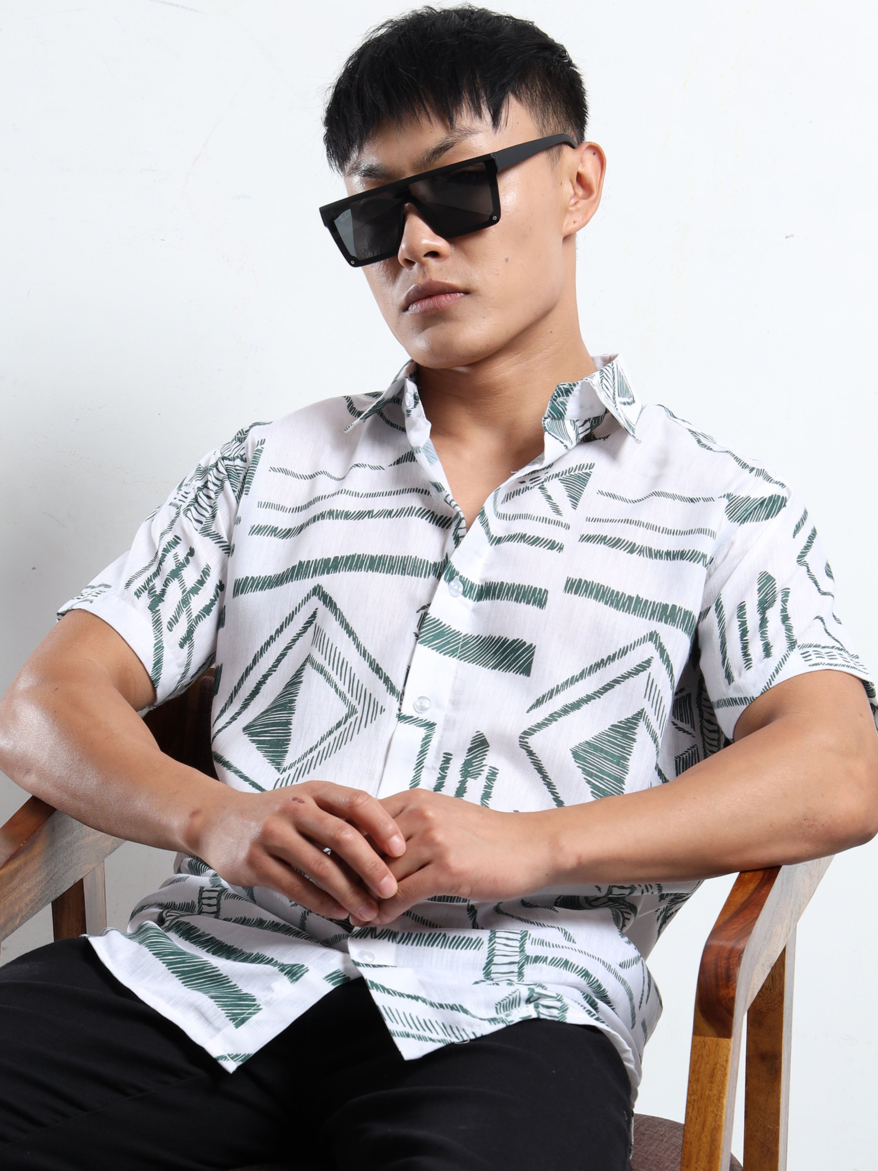 Men's Slim Fit White Green Geometric Printed Casual Shirt
