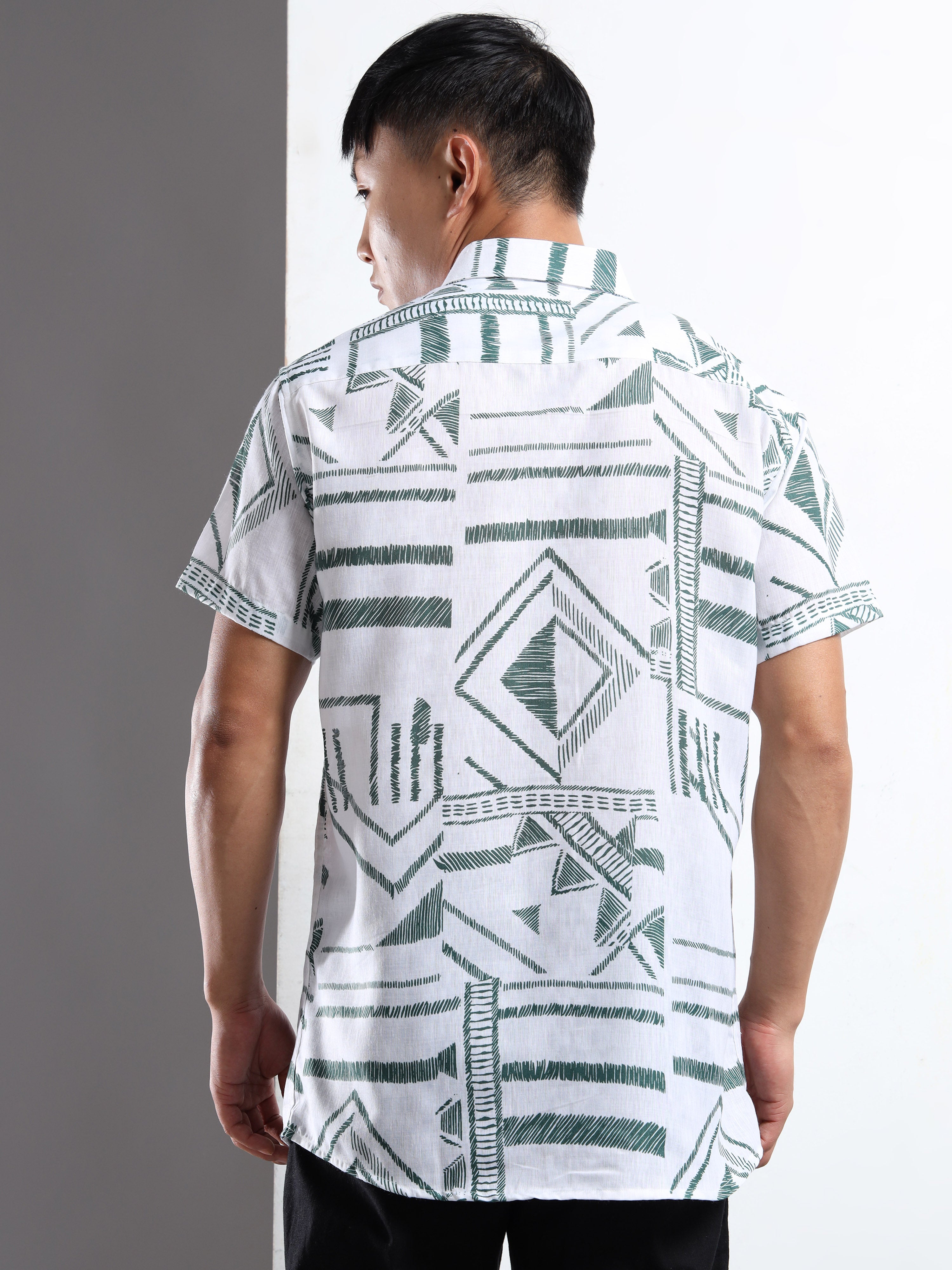 Men's Slim Fit White Green Geometric Printed Casual Shirt