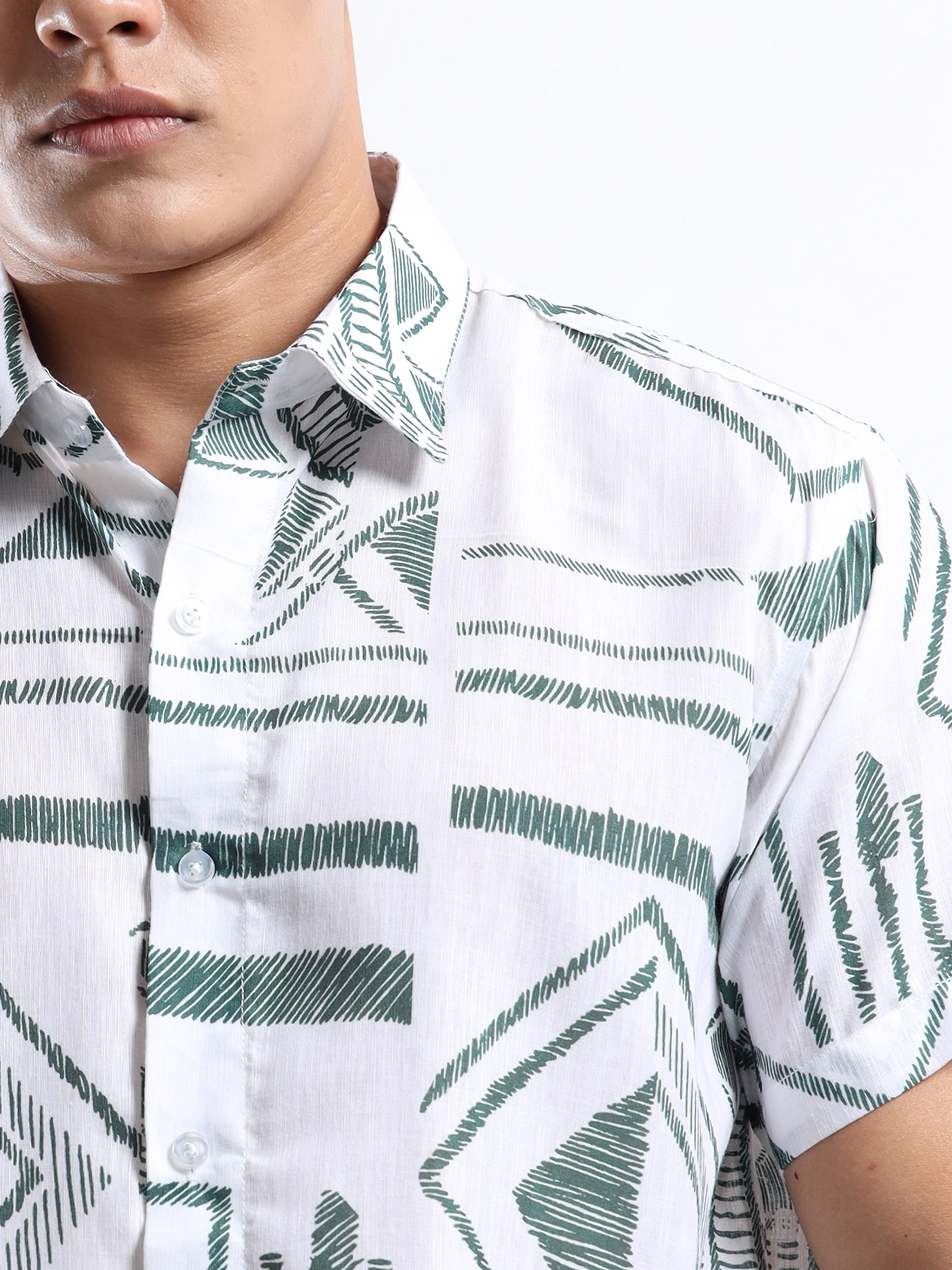 Men's Slim Fit White Green Geometric Printed Casual Shirt