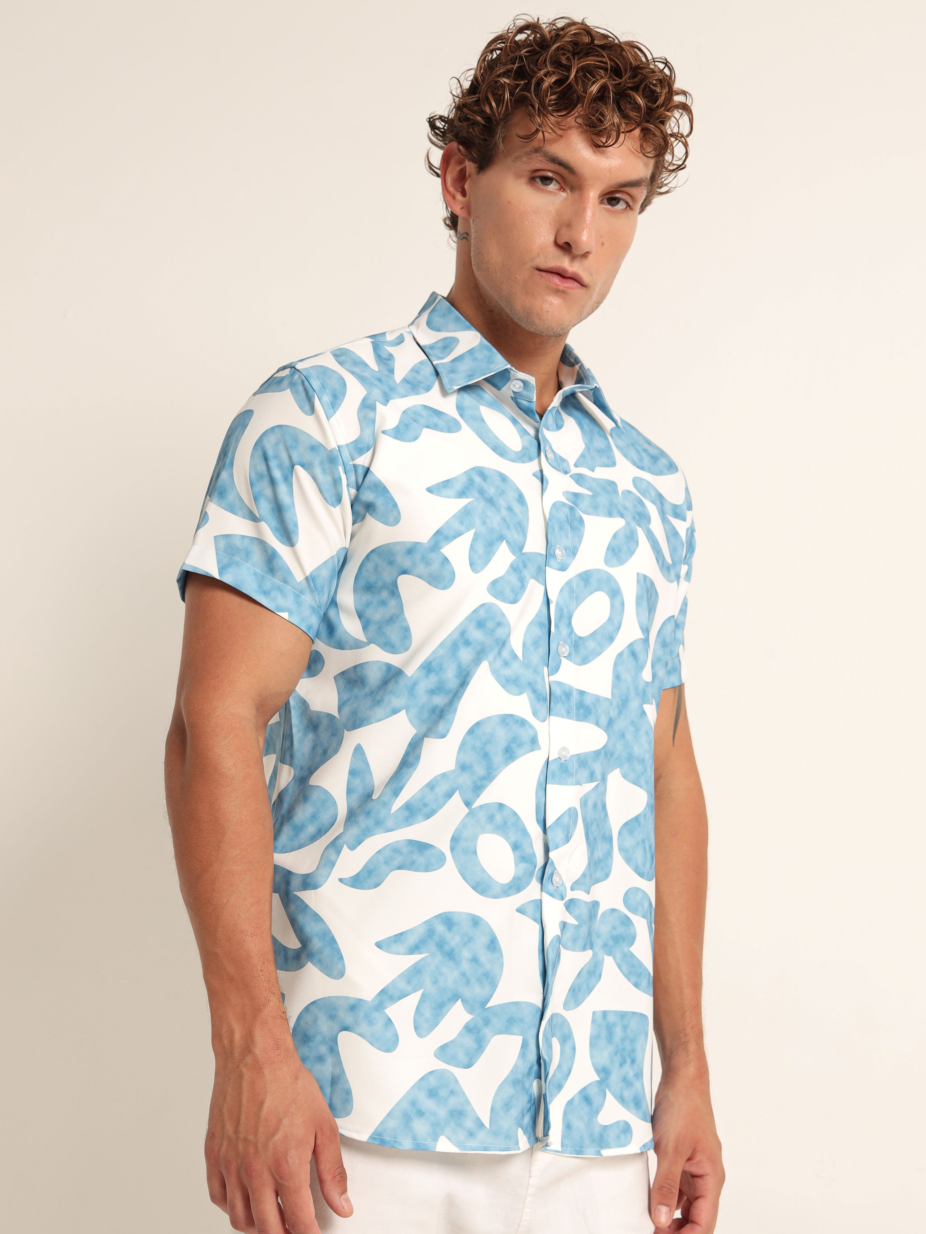 Men's Light Blue Abstract Print Short Sleeve Shirt