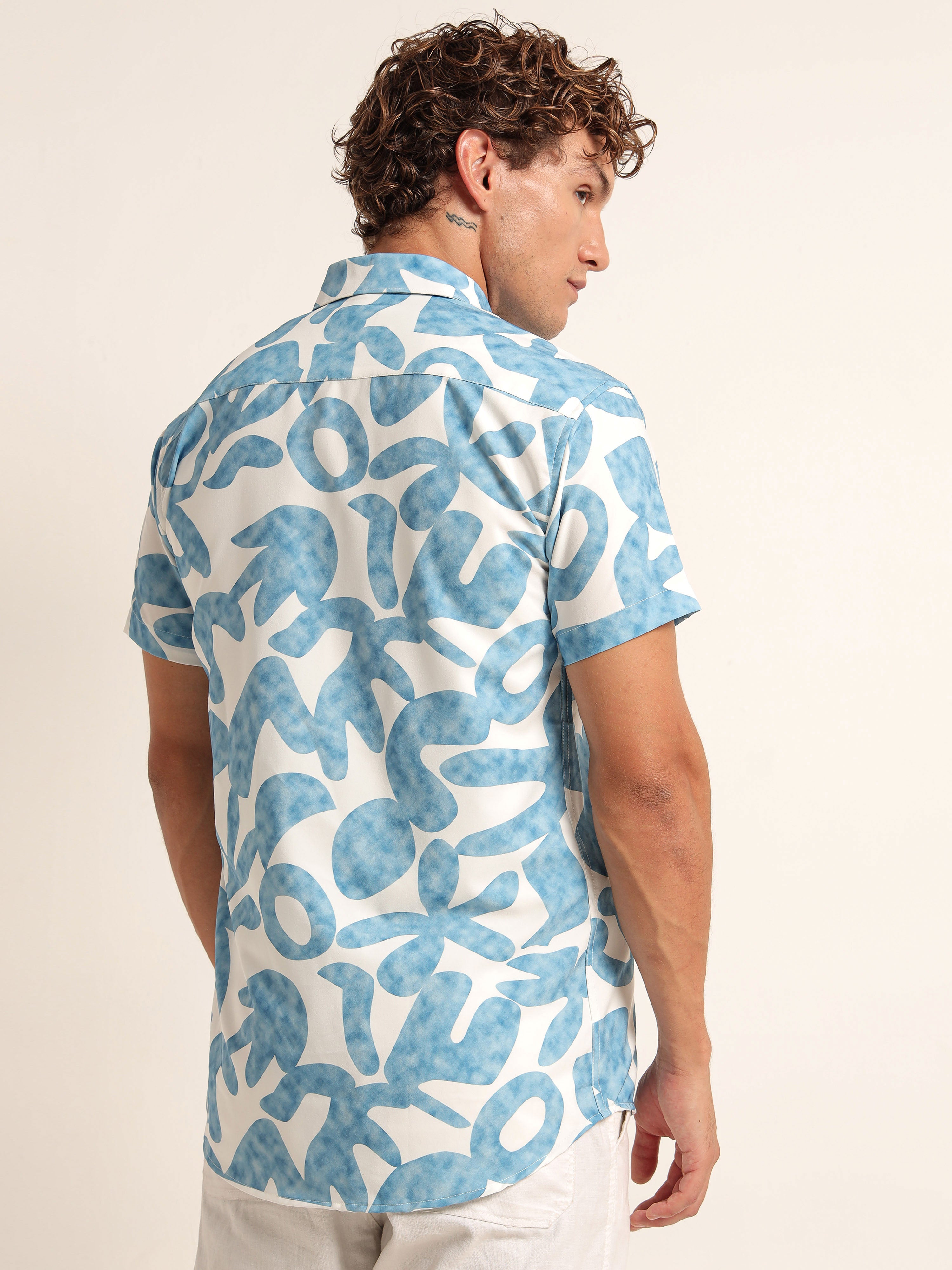 Men's Light Blue Abstract Print Short Sleeve Shirt