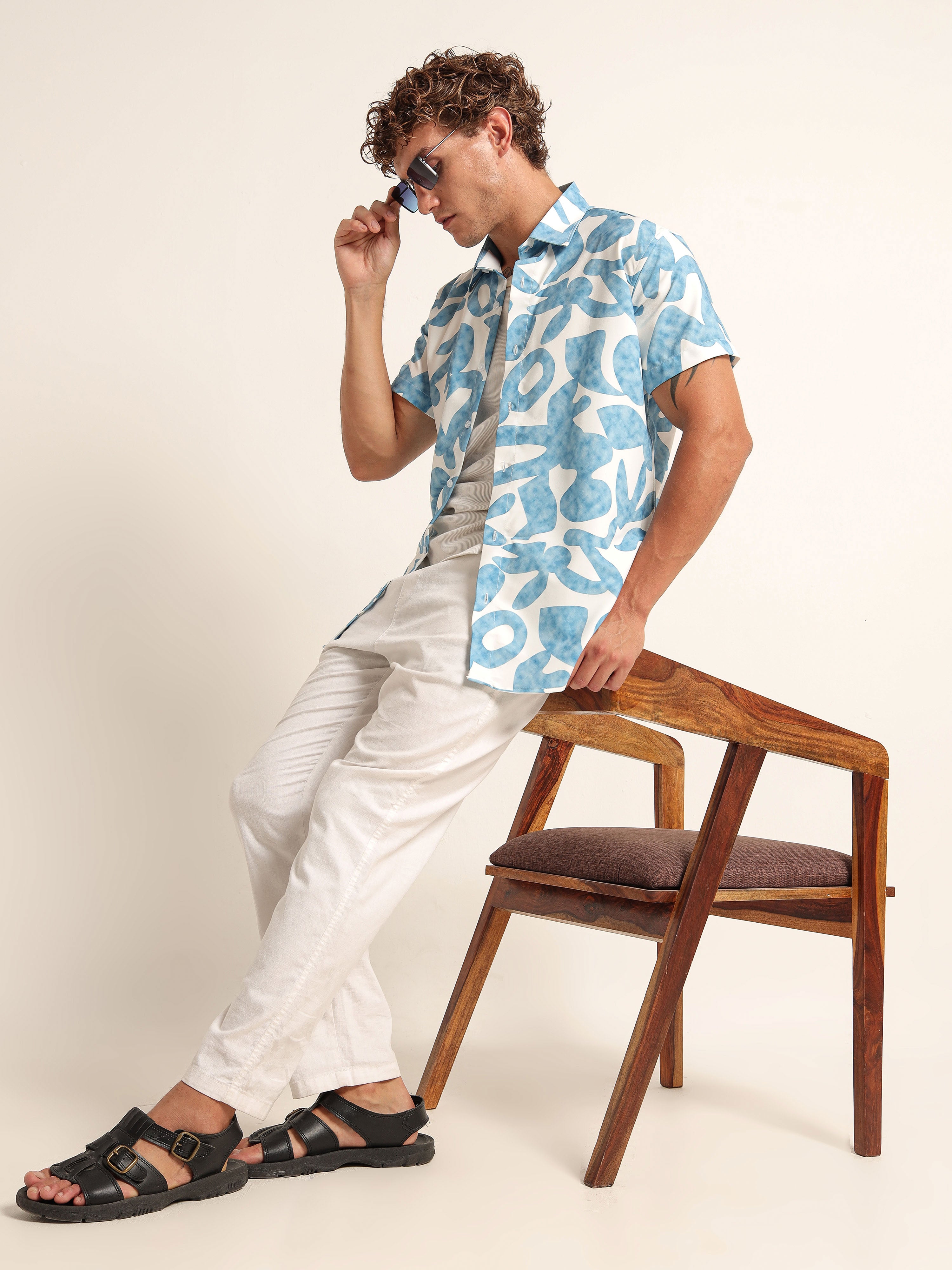 Men's Light Blue Abstract Print Short Sleeve Shirt