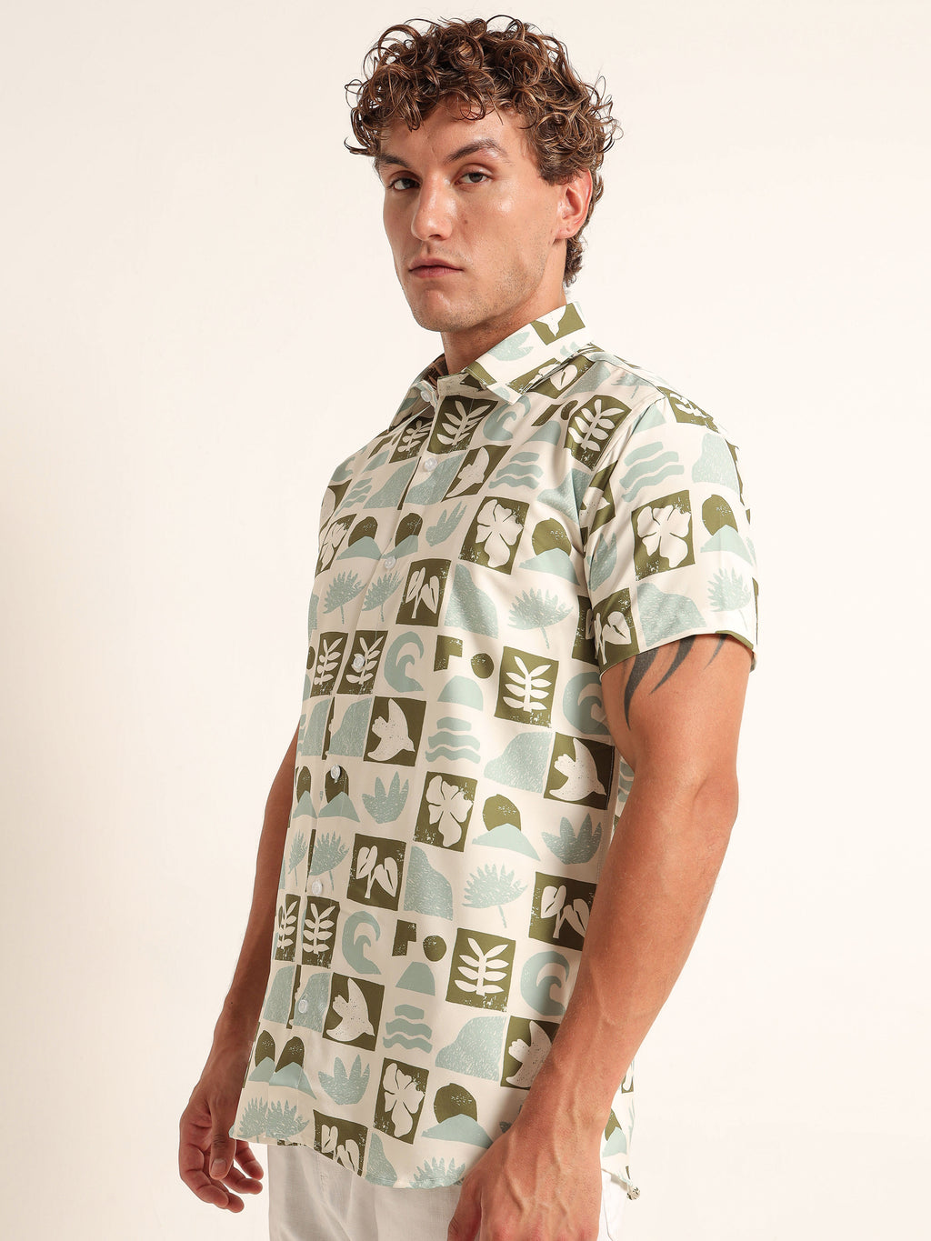 Off White Men Printed Casual Relaxed Fit Shirt