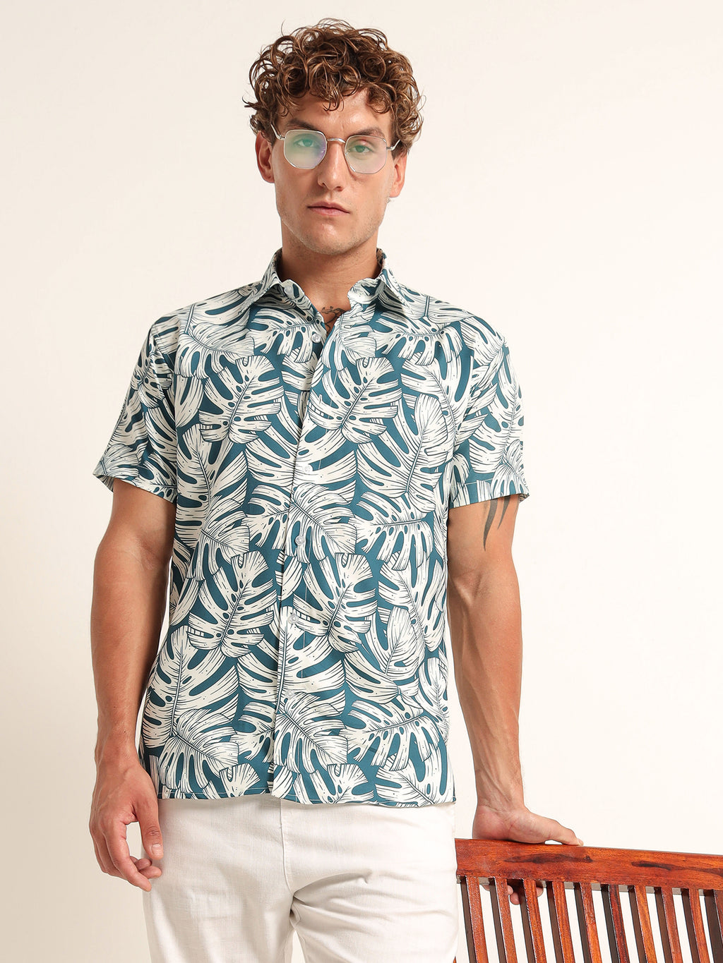 Men's Blue and White Monstera Leaf Printed Short Sleeve Shirt