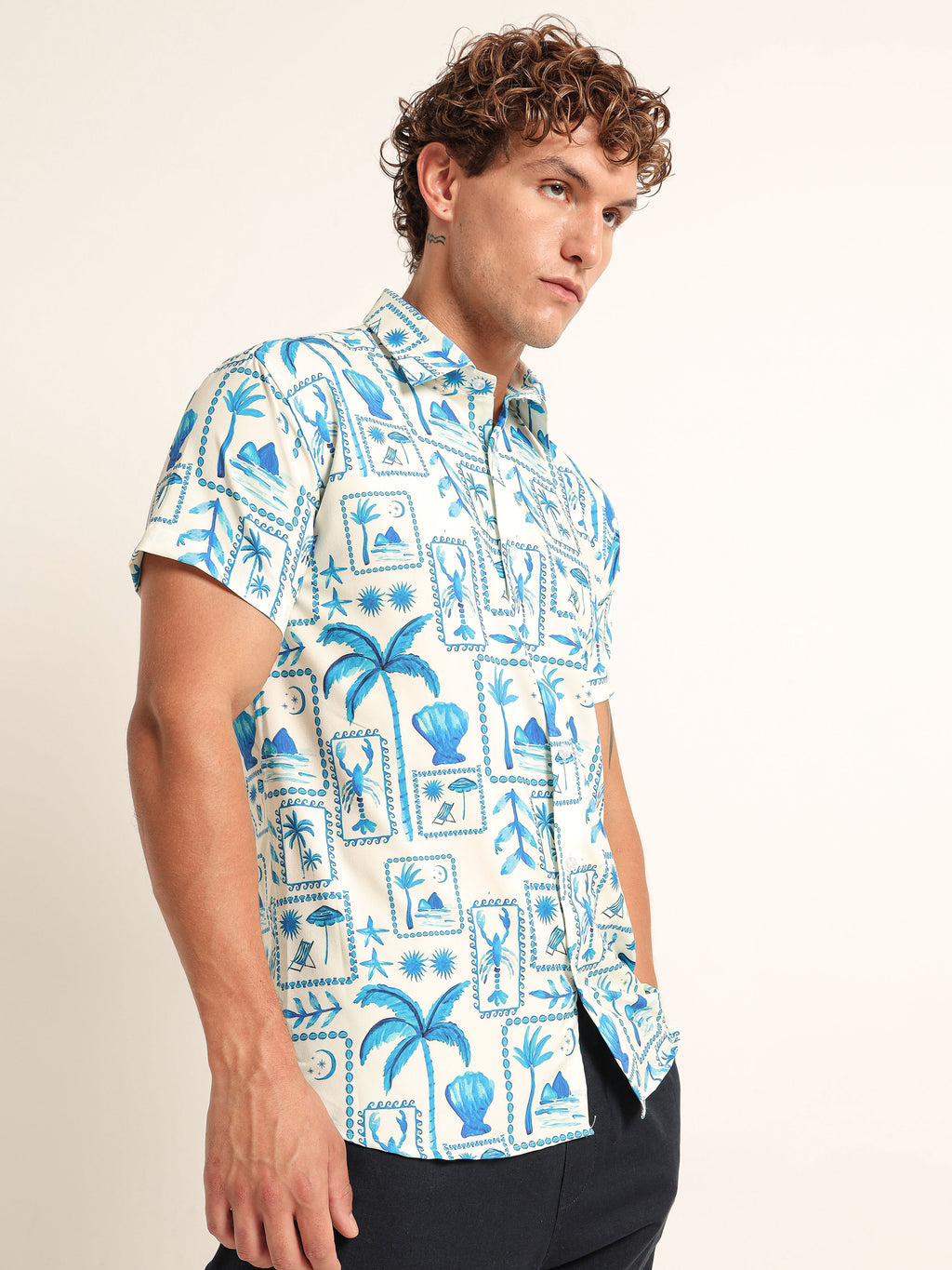 Men's White and Blue Tropical Holiday Printed Short Sleeve Shirt
