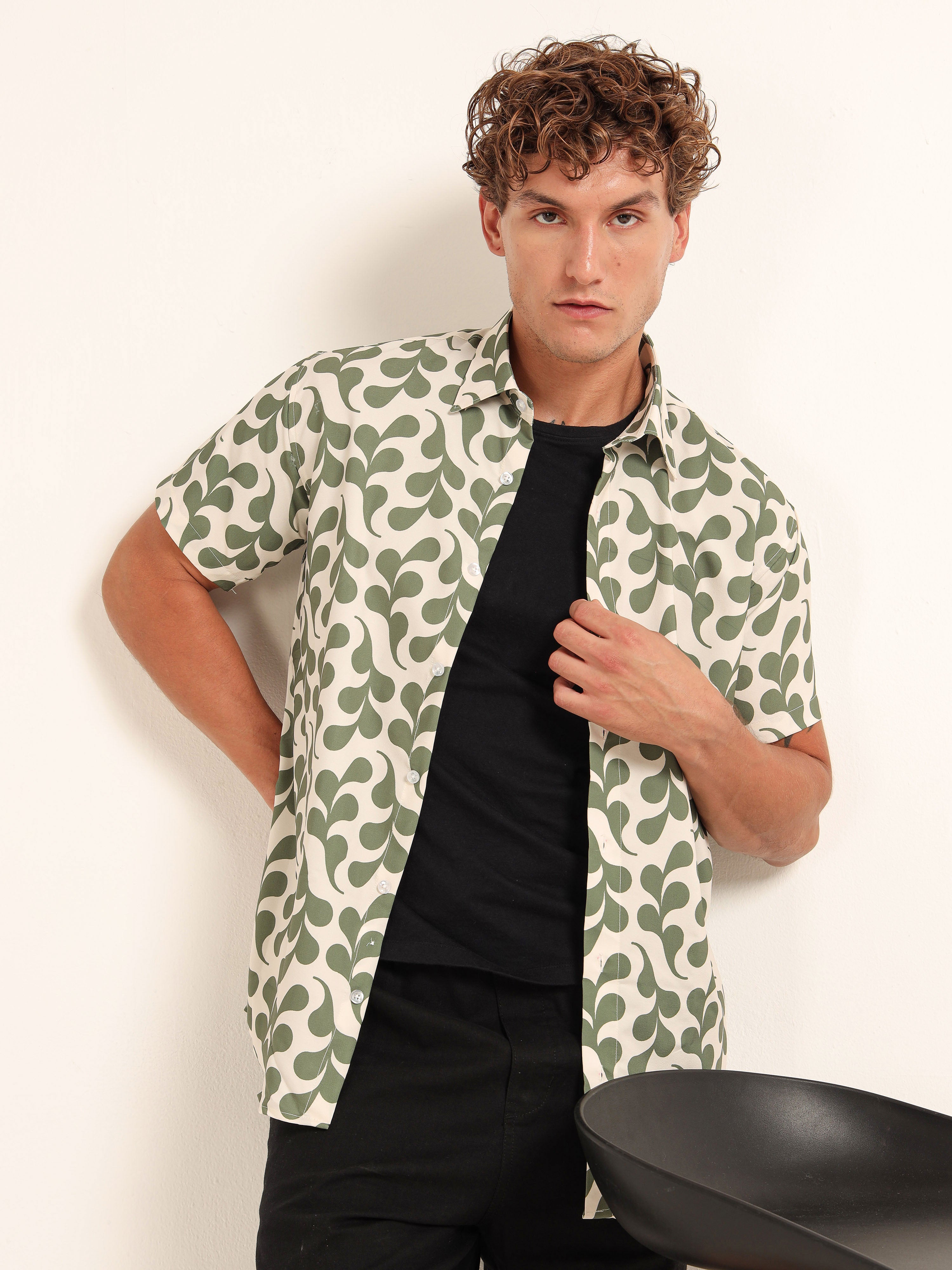 Men's Cream and Green Retro Vine Print Short Sleeve Shirt